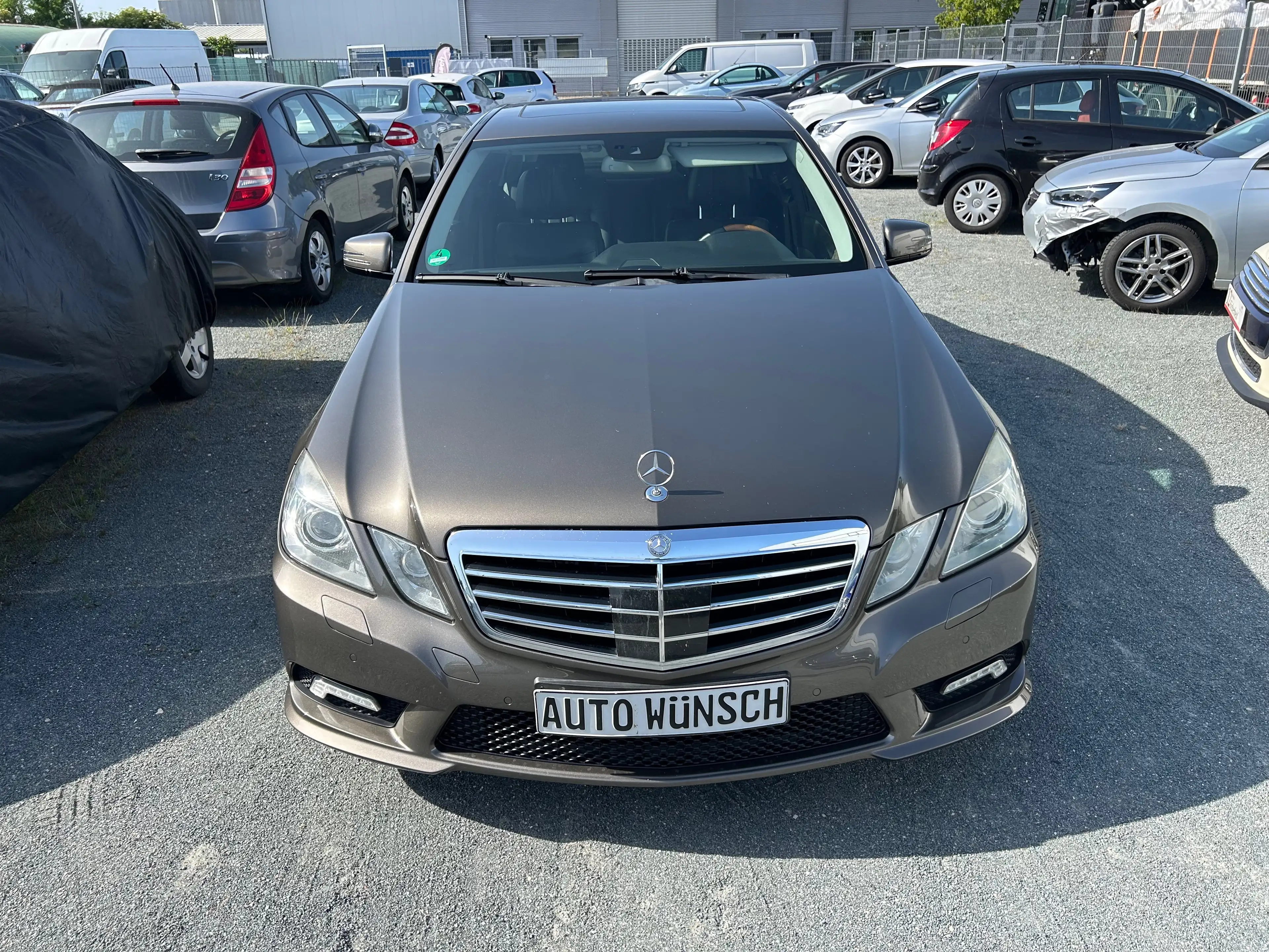 Mercedes-Benz E 350 E 350 CGI BlueEfficiency TOP Ausstattung — photo 4