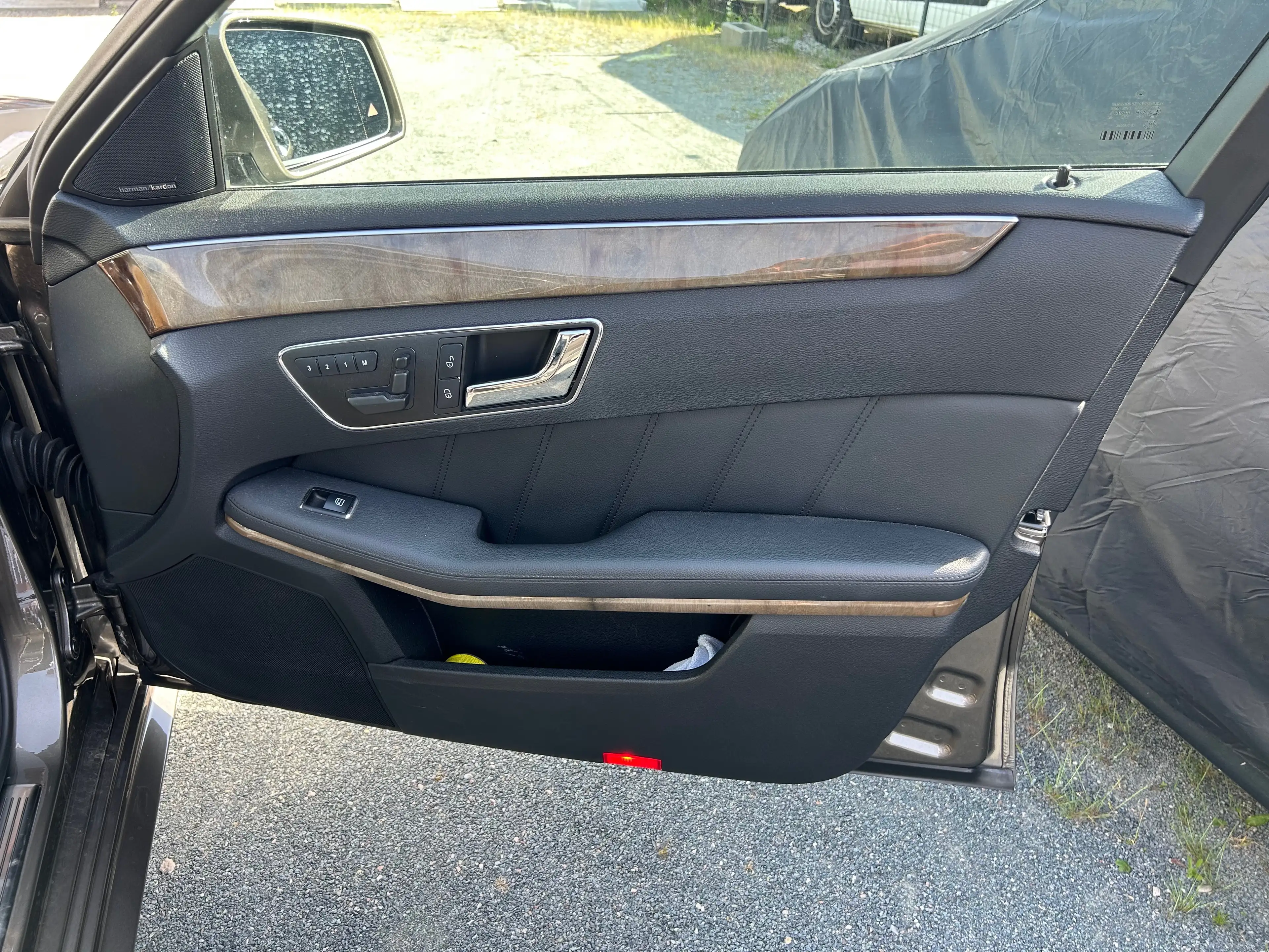Mercedes-Benz E 350 E 350 CGI BlueEfficiency TOP Ausstattung — photo 15