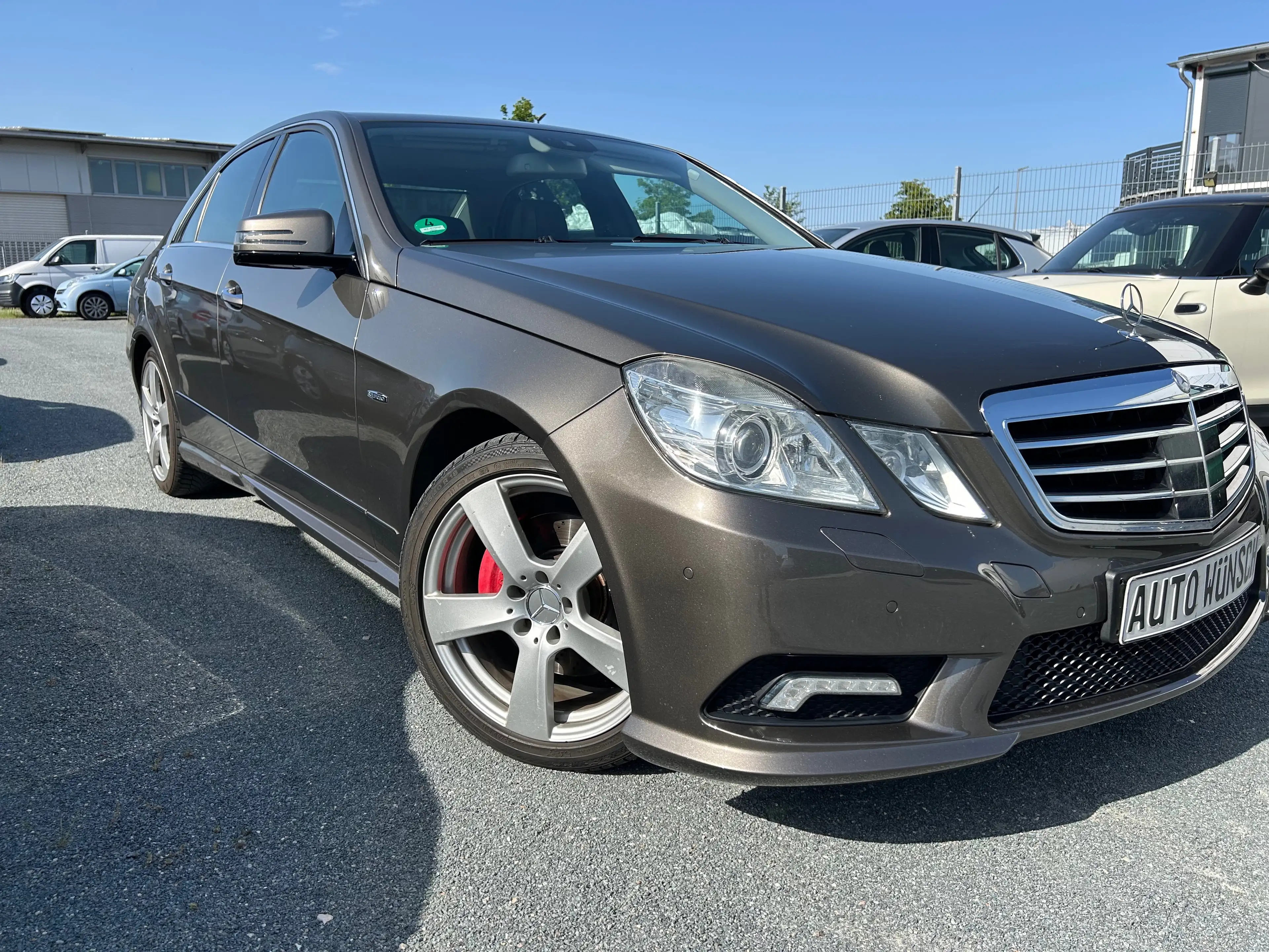 Mercedes-Benz E 350 E 350 CGI BlueEfficiency TOP Ausstattung — photo 3