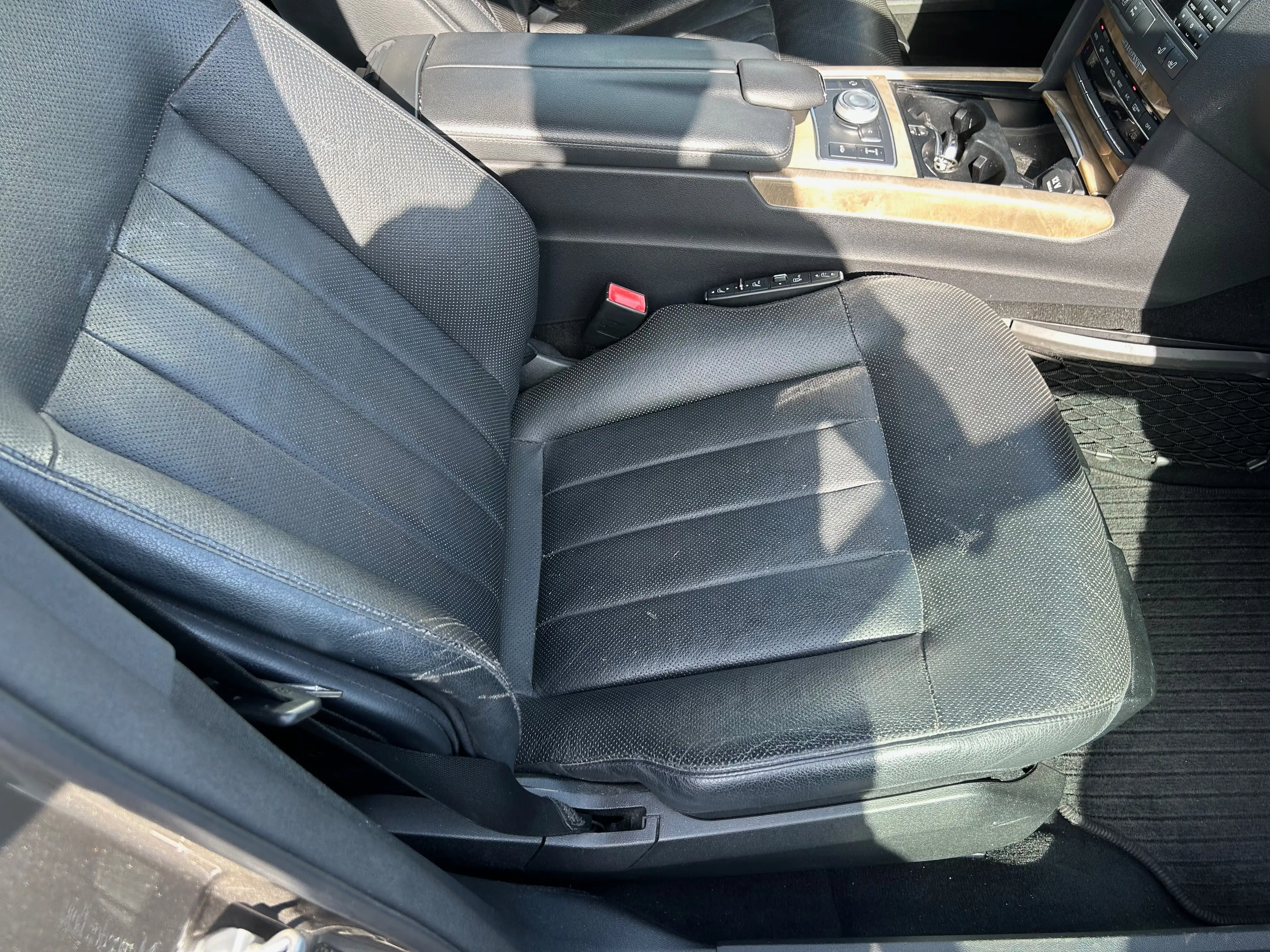 Mercedes-Benz E 350 E 350 CGI BlueEfficiency TOP Ausstattung — photo 14