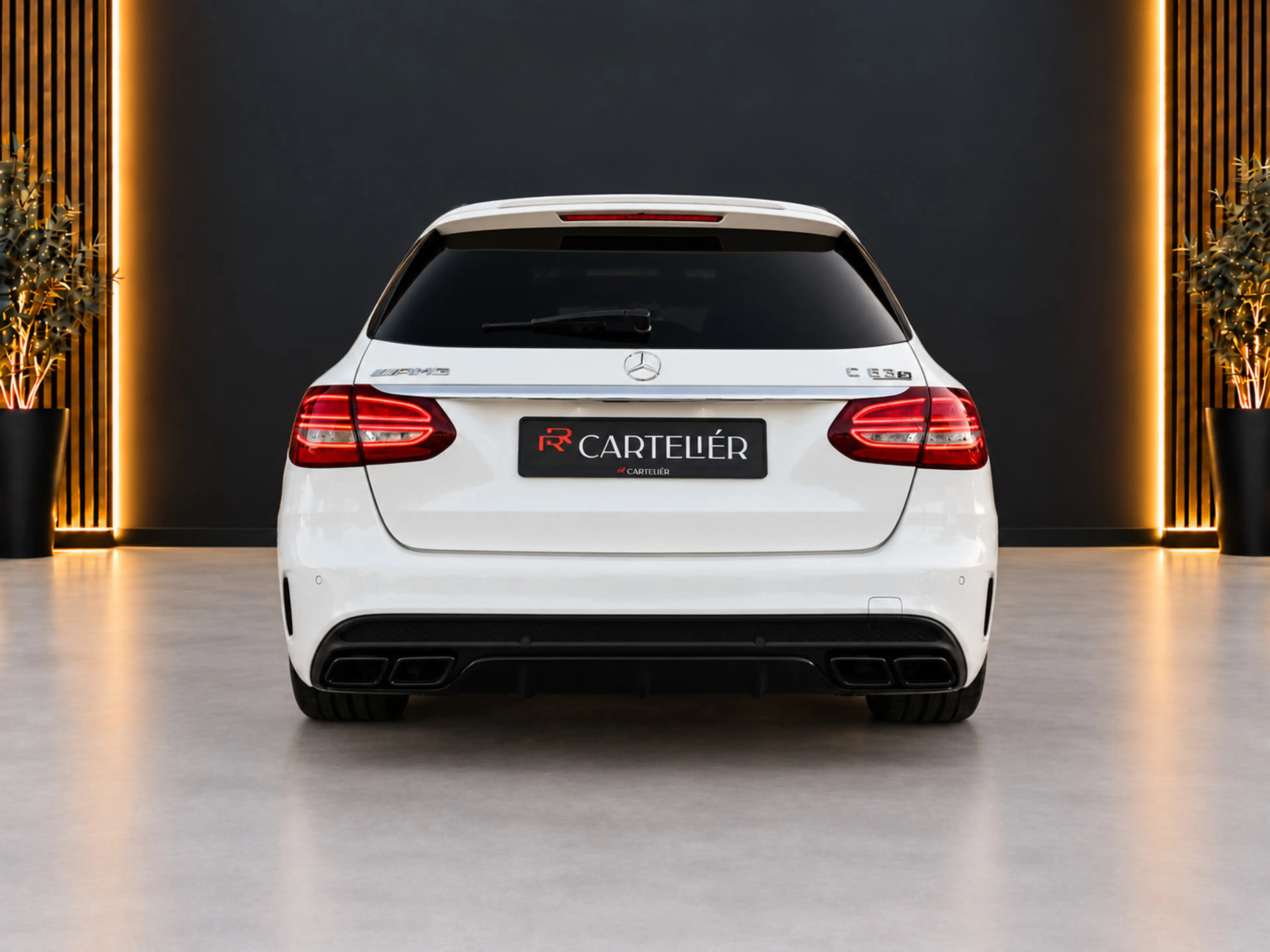 Mercedes-Benz C 63 AMG Estate S 510PK V8 BiTurbo | Pano | Kuip - Schaalst — photo 12