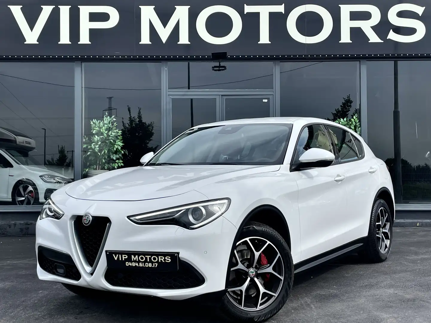 Alfa Romeo Stelvio 2.0 T AWD // Q4 // FULL OPTIONS // CARNET COMPLET Wit - 1