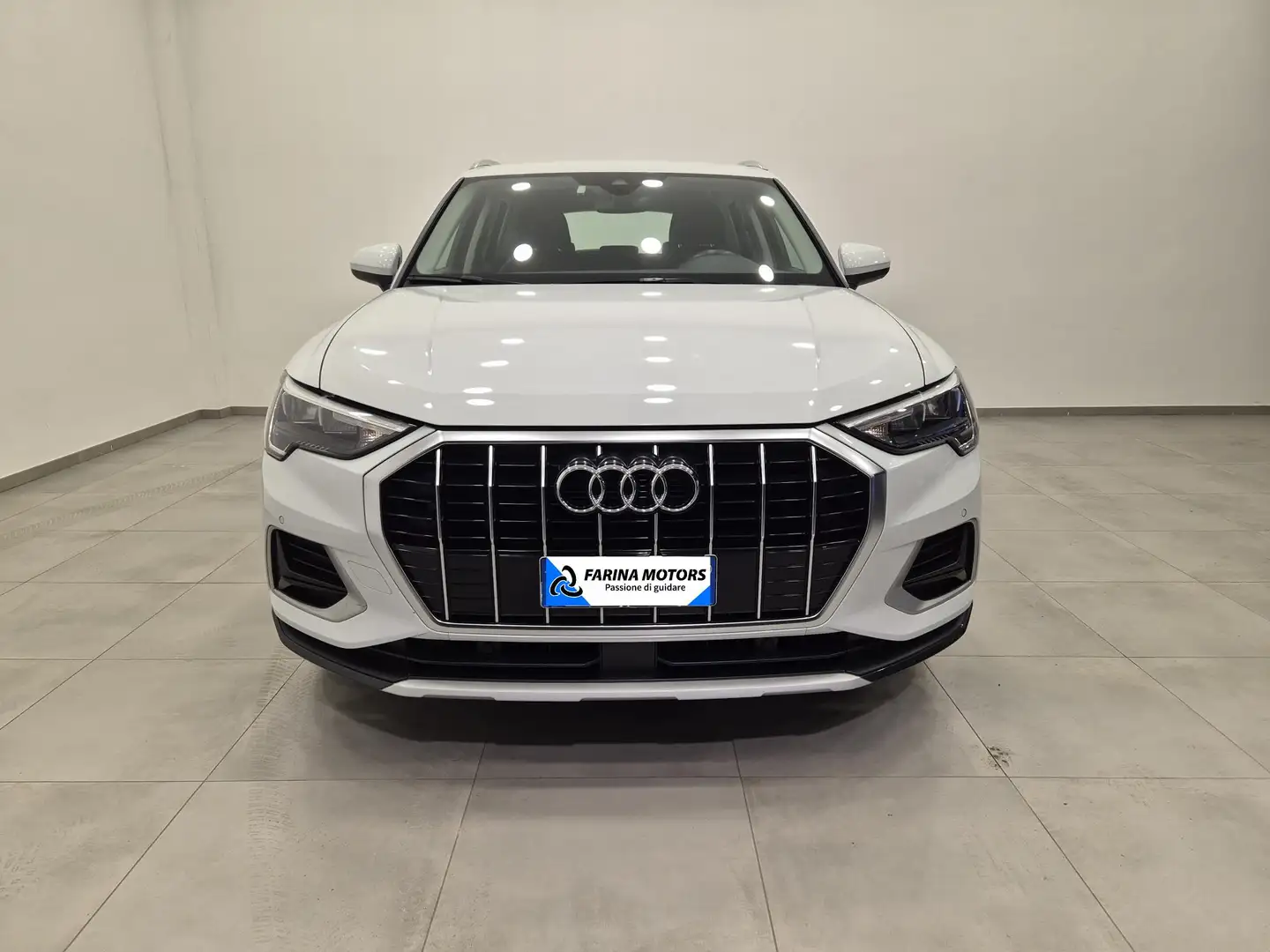 Audi Q3 35 2.0 tdi Business s-tronic - Cruise/Lim - Sens. Park. Blanc - 2