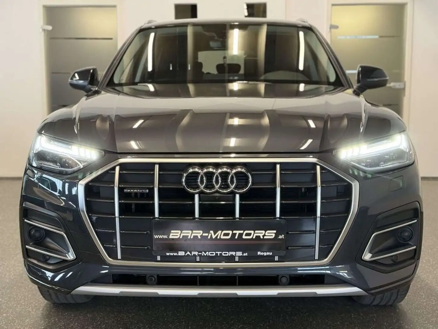 Audi Q5 40 TDI QUATTRO*SPORT*VIRTUAL*LANE*ACC*360°*AHK* Grau - 2