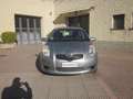 Toyota Yaris 1.0 5 porte Sol GPL 2032 Grigio - thumbnail 2