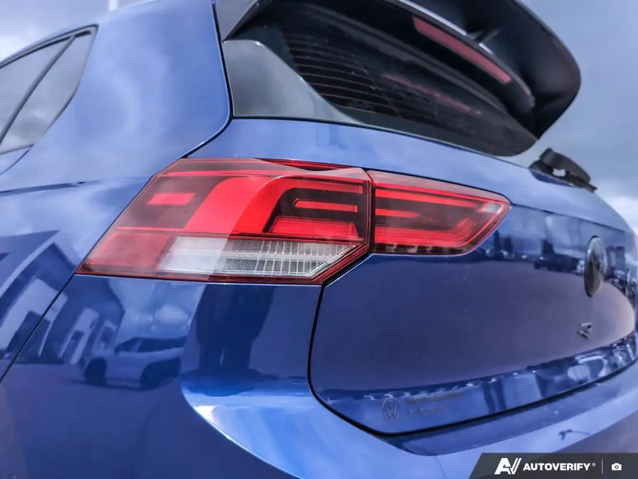 Volkswagen Golf R снимка Volkswagen Golf R