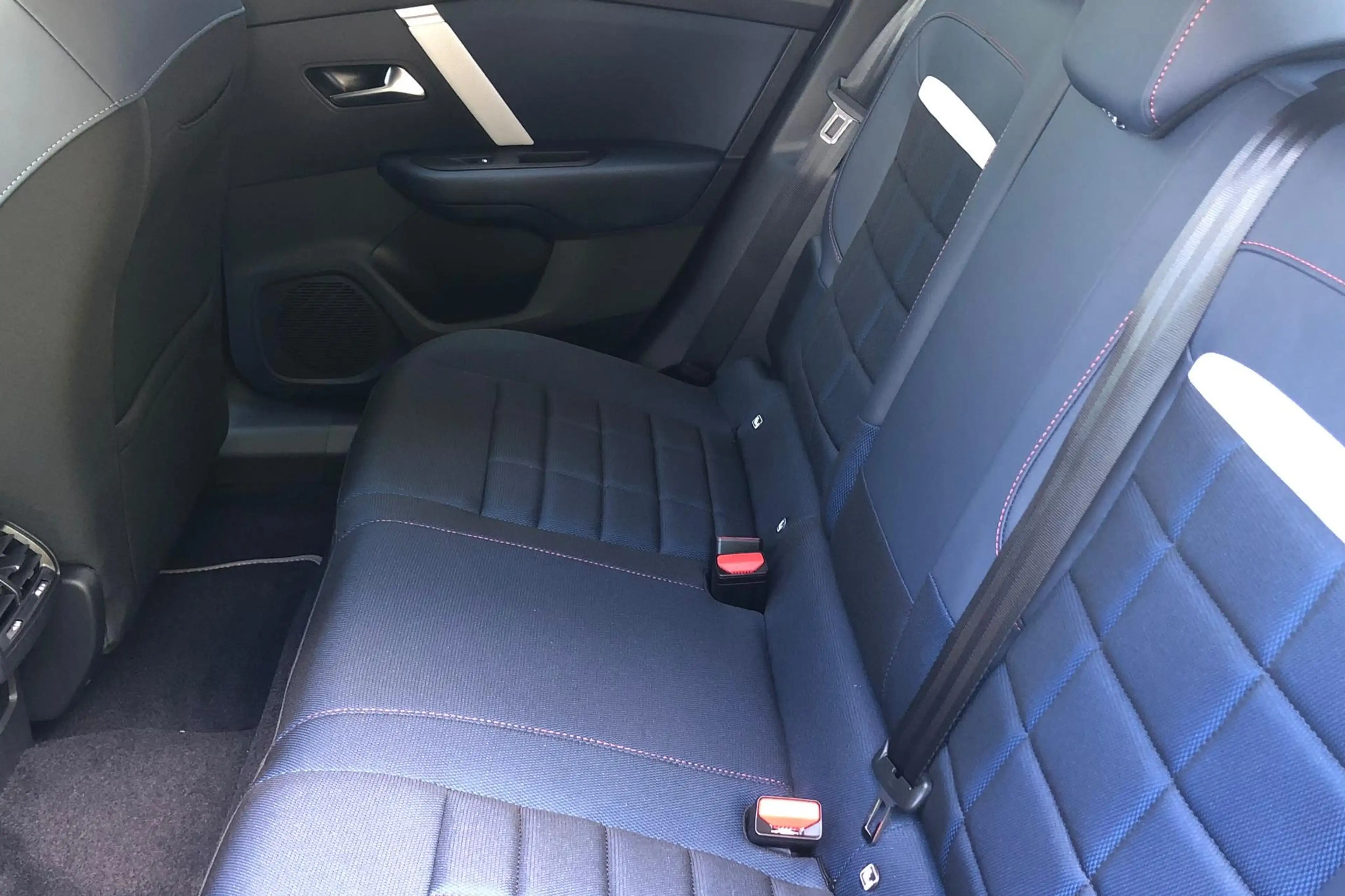 Citroen E-C4 Electric Collection 156pk Extended range 54 kWh — photo 3
