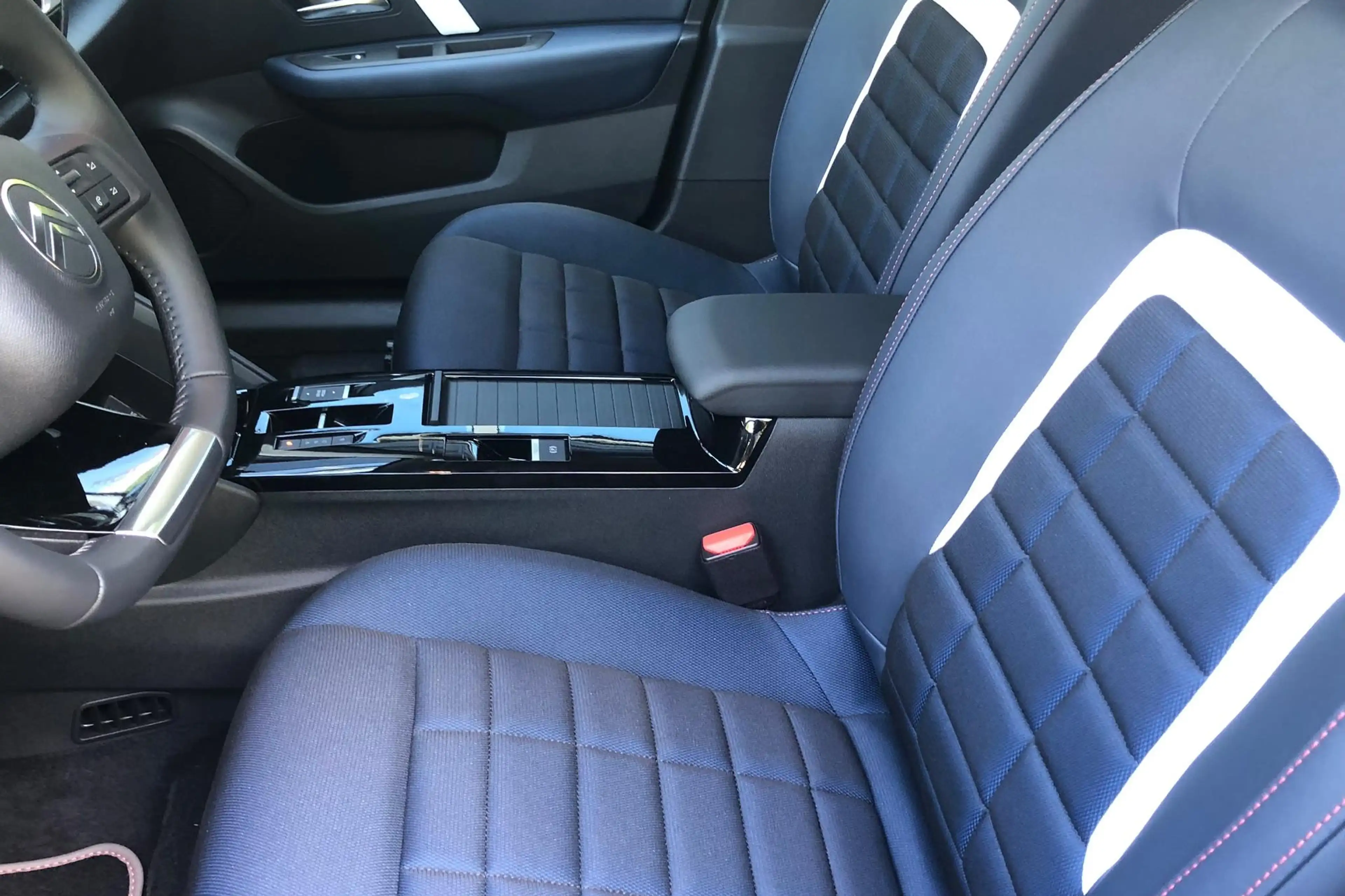 Citroen E-C4 Electric Collection 156pk Extended range 54 kWh — photo 8