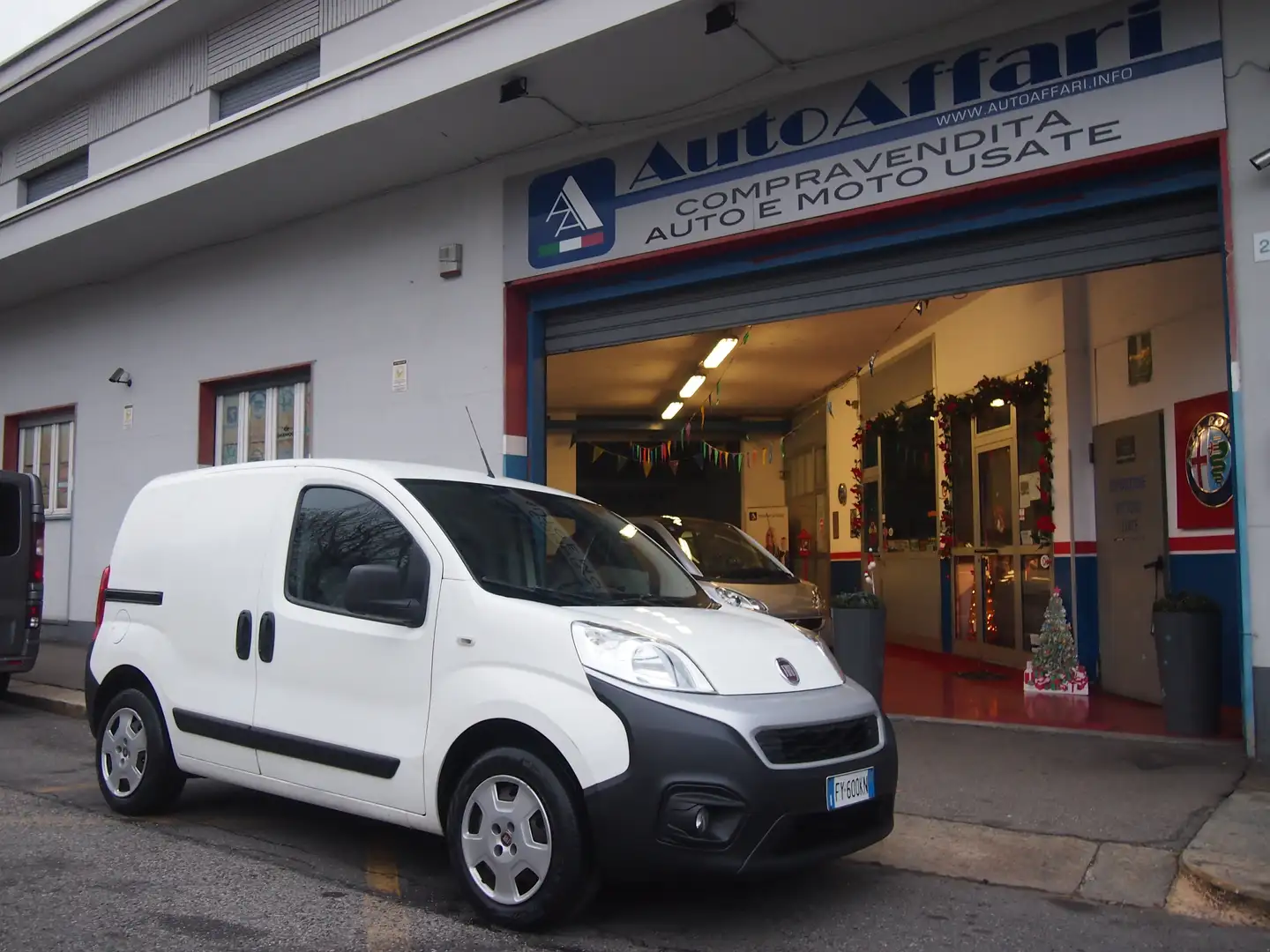 Fiat Fiorino 1.3MJET 95CV EURO6D 63.000KM Weiß - 1