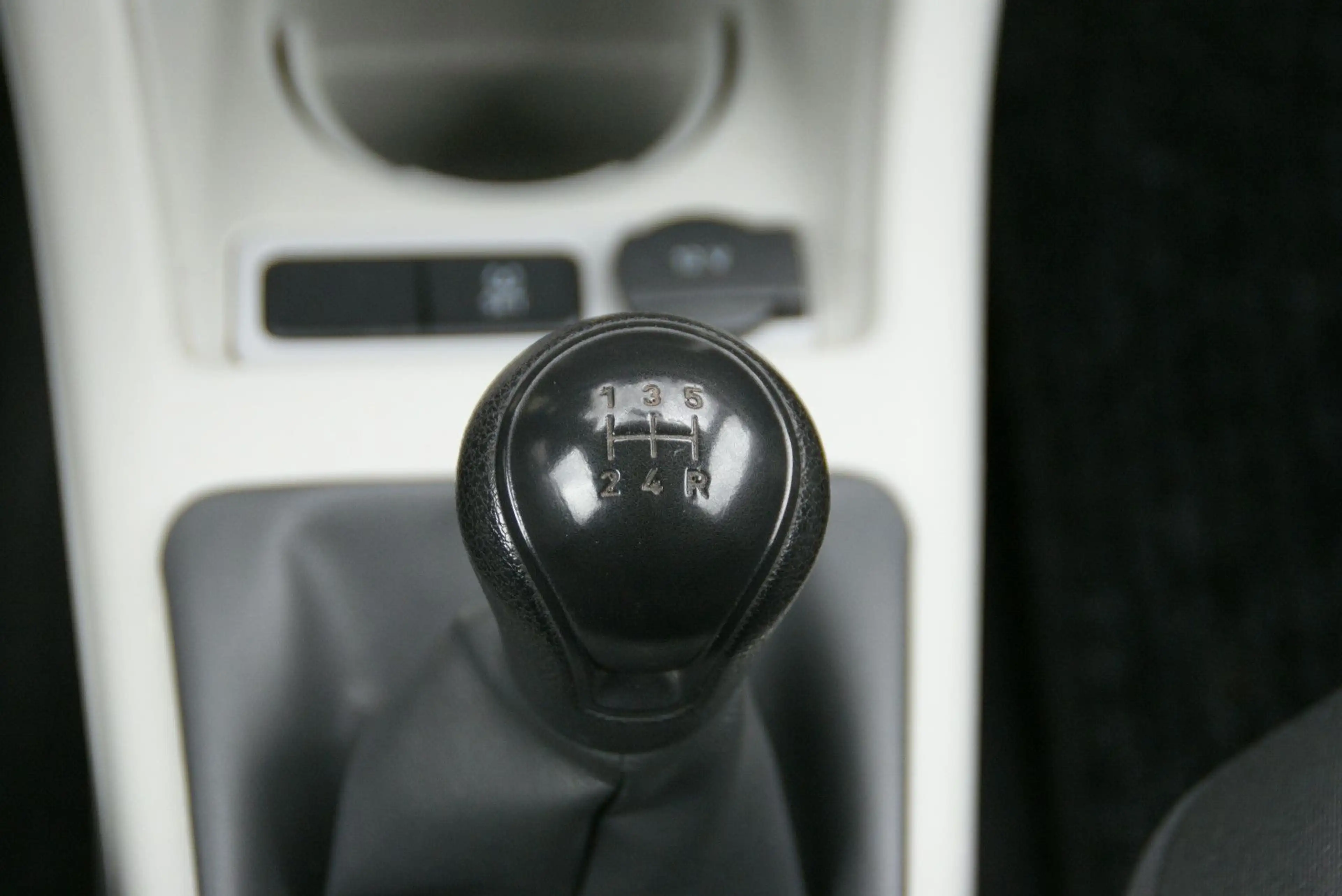 SEAT Mii Style 1.0 KLIMA SHZ EL.FH ZV FUNK — photo 13
