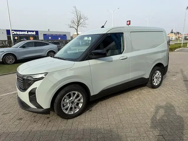 Ford Transit Courier Limited