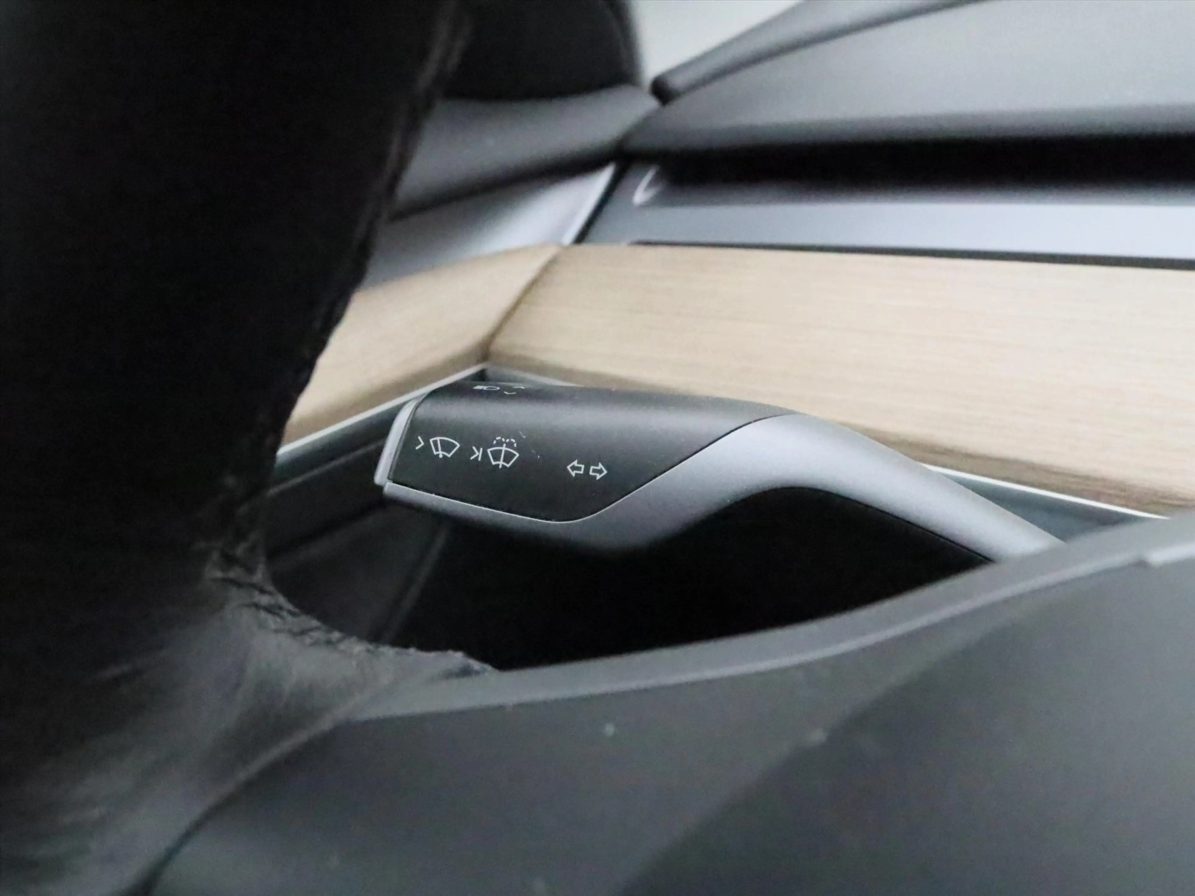Tesla Model 3 Standard RWD Plus 90.5% SoH FACELIFT [ AUTOPILOT+L — photo 25