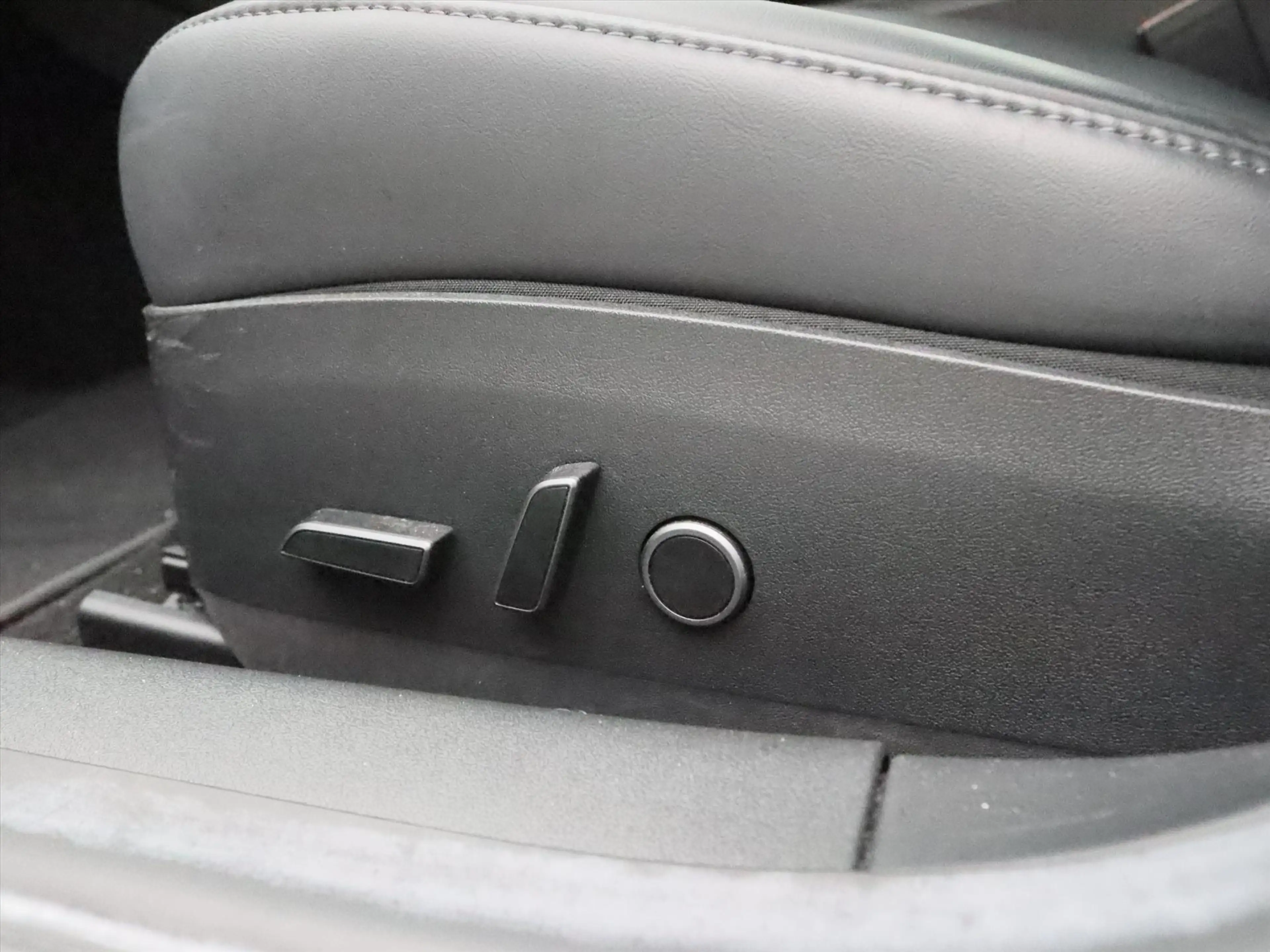 Tesla Model 3 Standard RWD Plus 90.5% SoH FACELIFT [ AUTOPILOT+L — photo 19