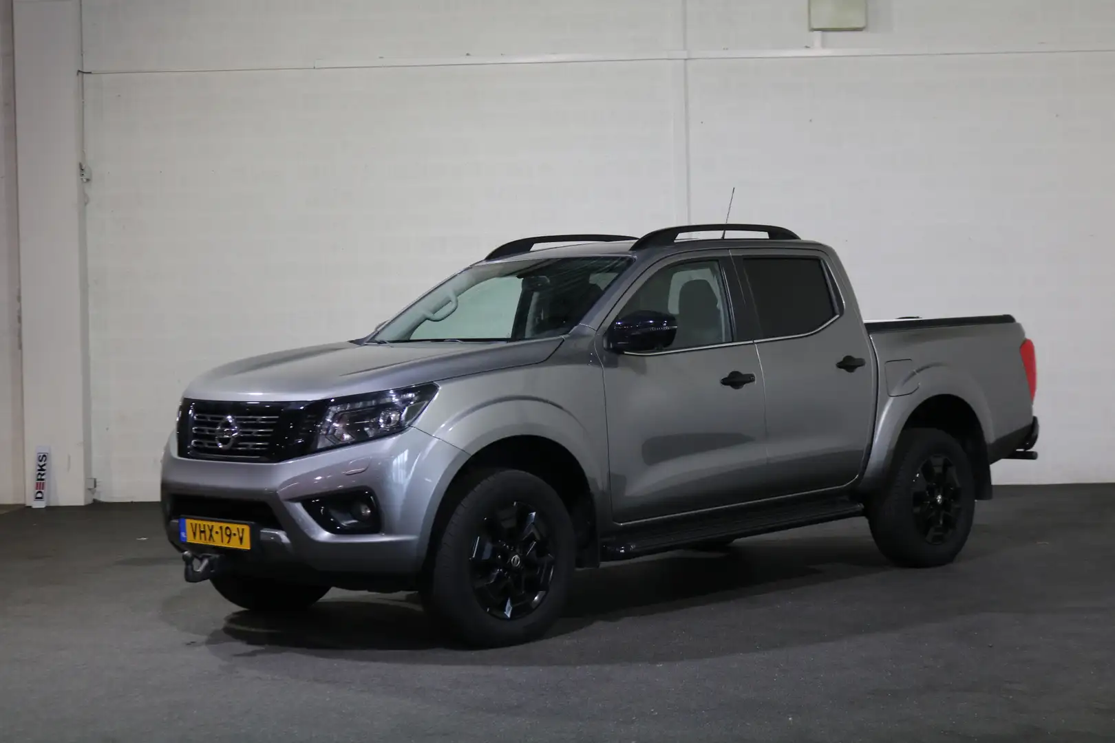 Nissan Navara 2.3 dCi 190pk New N-Guard Automaat 4x4 3.500kg Tre Gris - 1