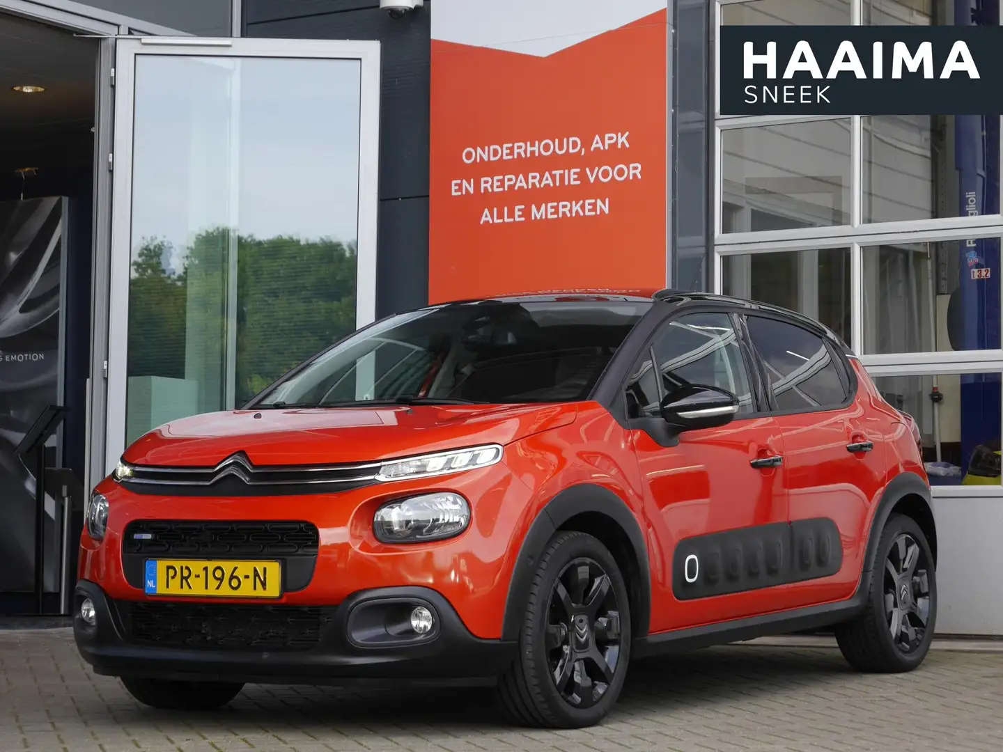 Citroen C3 1.2 PureTech Automaat Shine | Camera | Trekhaak | Orange - 1