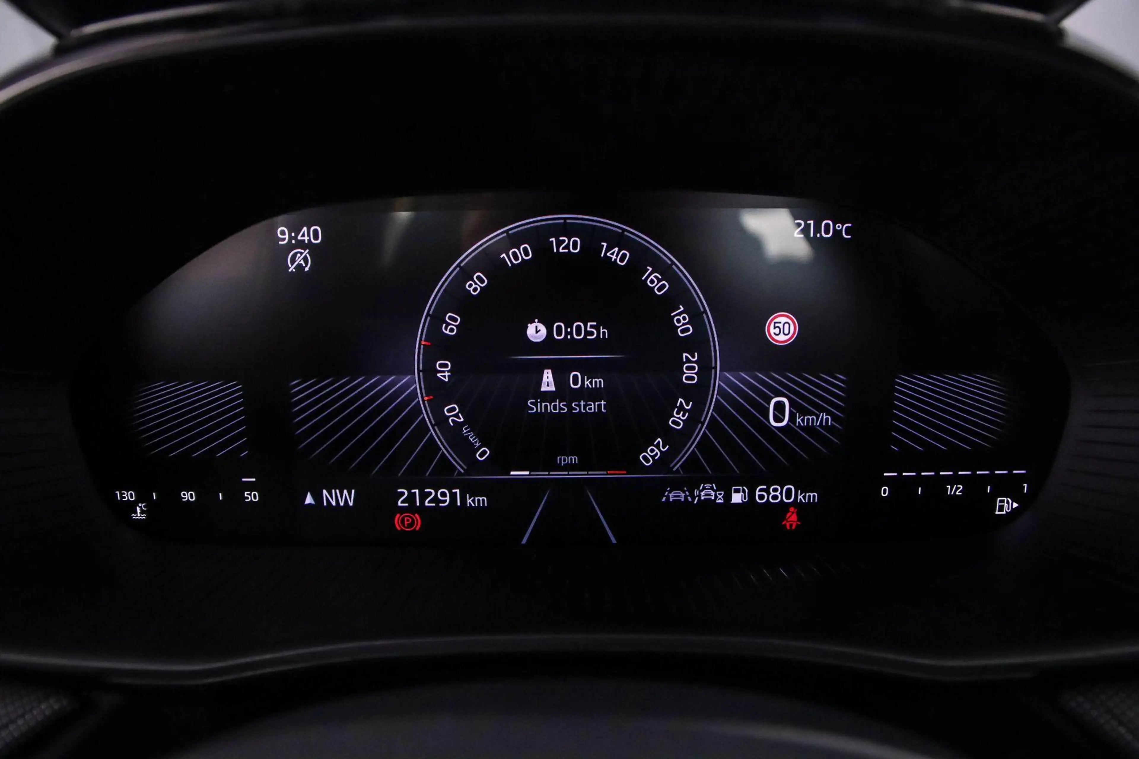 Skoda Fabia 1.0 TSI Selection 95pk, Cruise control, Parkeersen — photo 12
