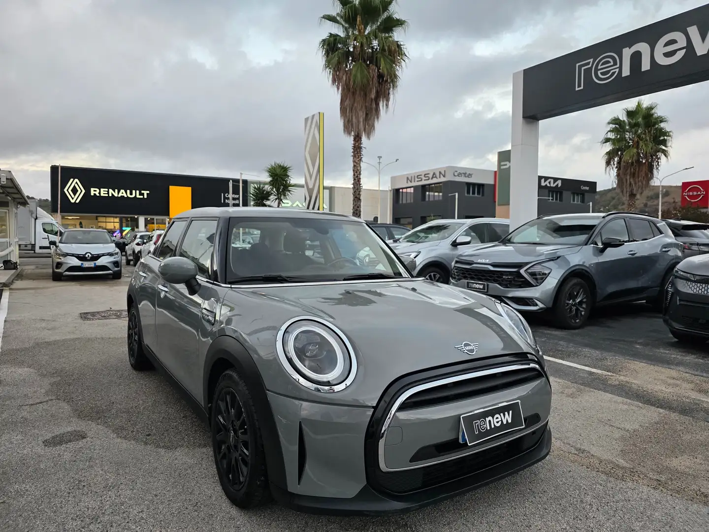 MINI One Mini 1.5 Camden 102cv 5 porte Grigio - 2