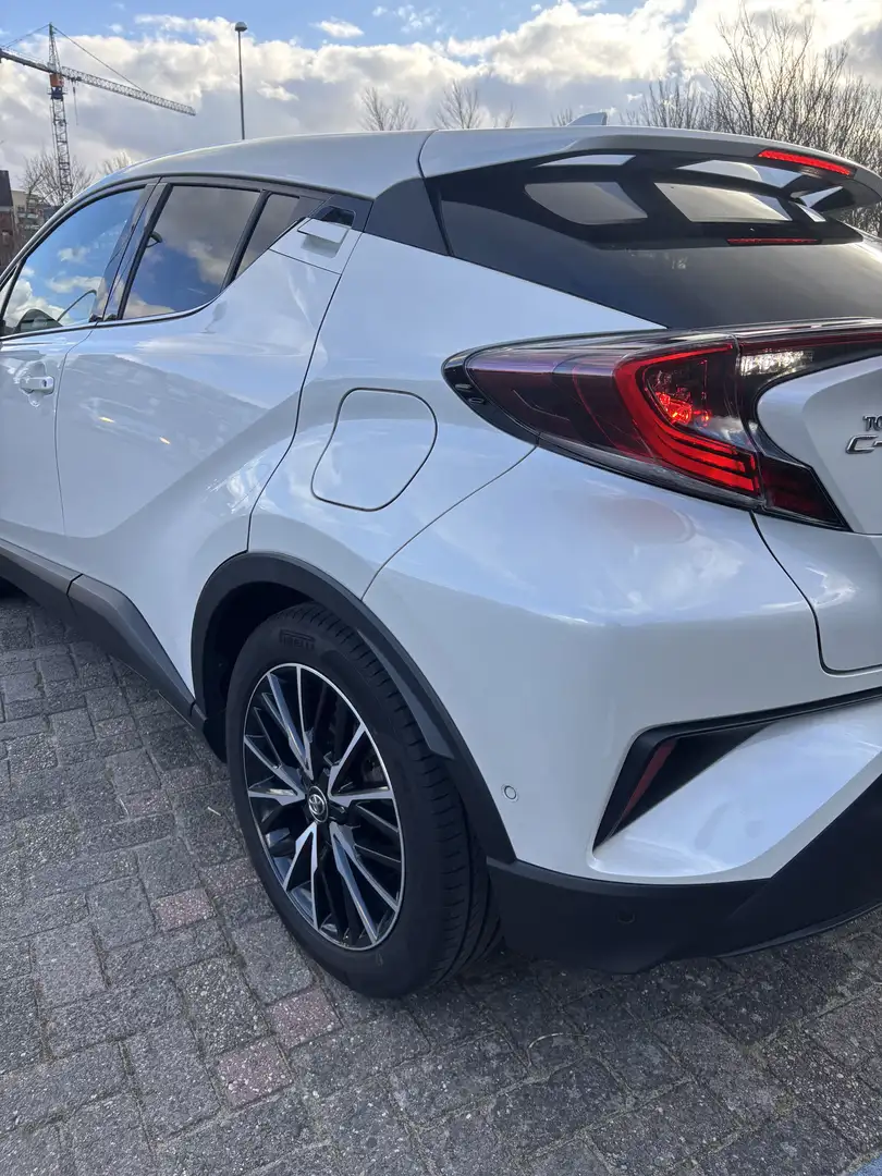 Toyota C-HR 1.8 Hybrid Executive JBL packet- Wit Parelmoer Wit - 2