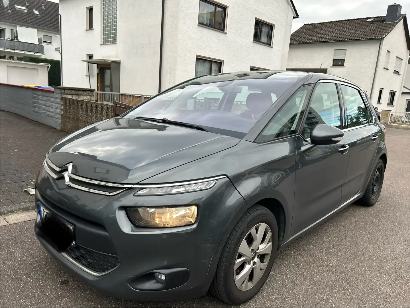 Citroen C4 Picasso Automatik 1.6 HDi ETG6 Intensive Grau - 1