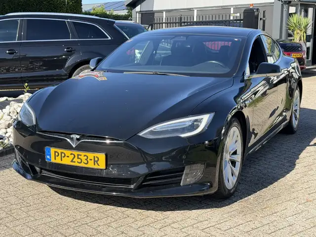 2017 Tesla Model S in Black for sale