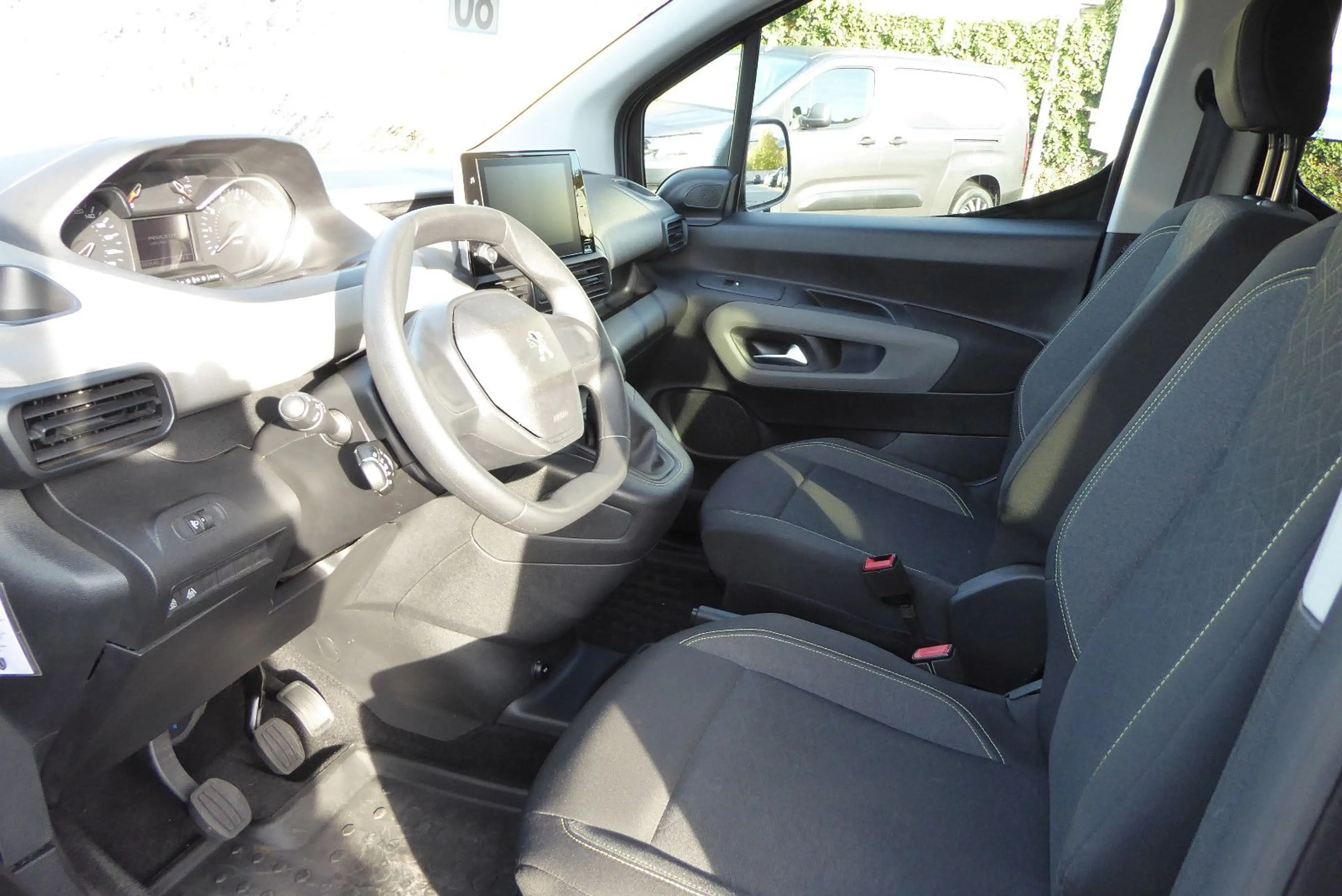 Peugeot Rifter Active L1 Navi AHK 1.Hand — photo 7
