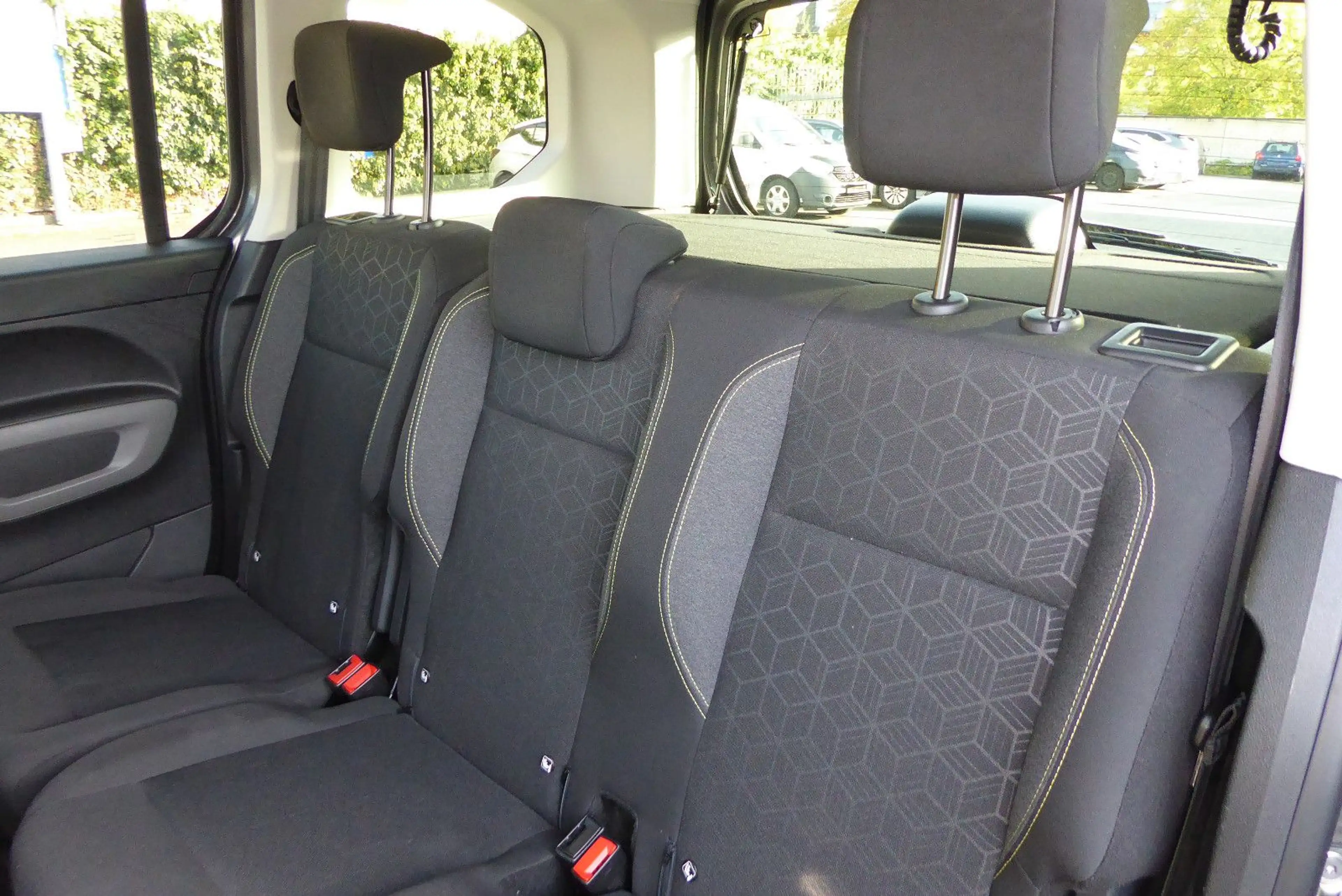 Peugeot Rifter Active L1 Navi AHK 1.Hand — photo 14
