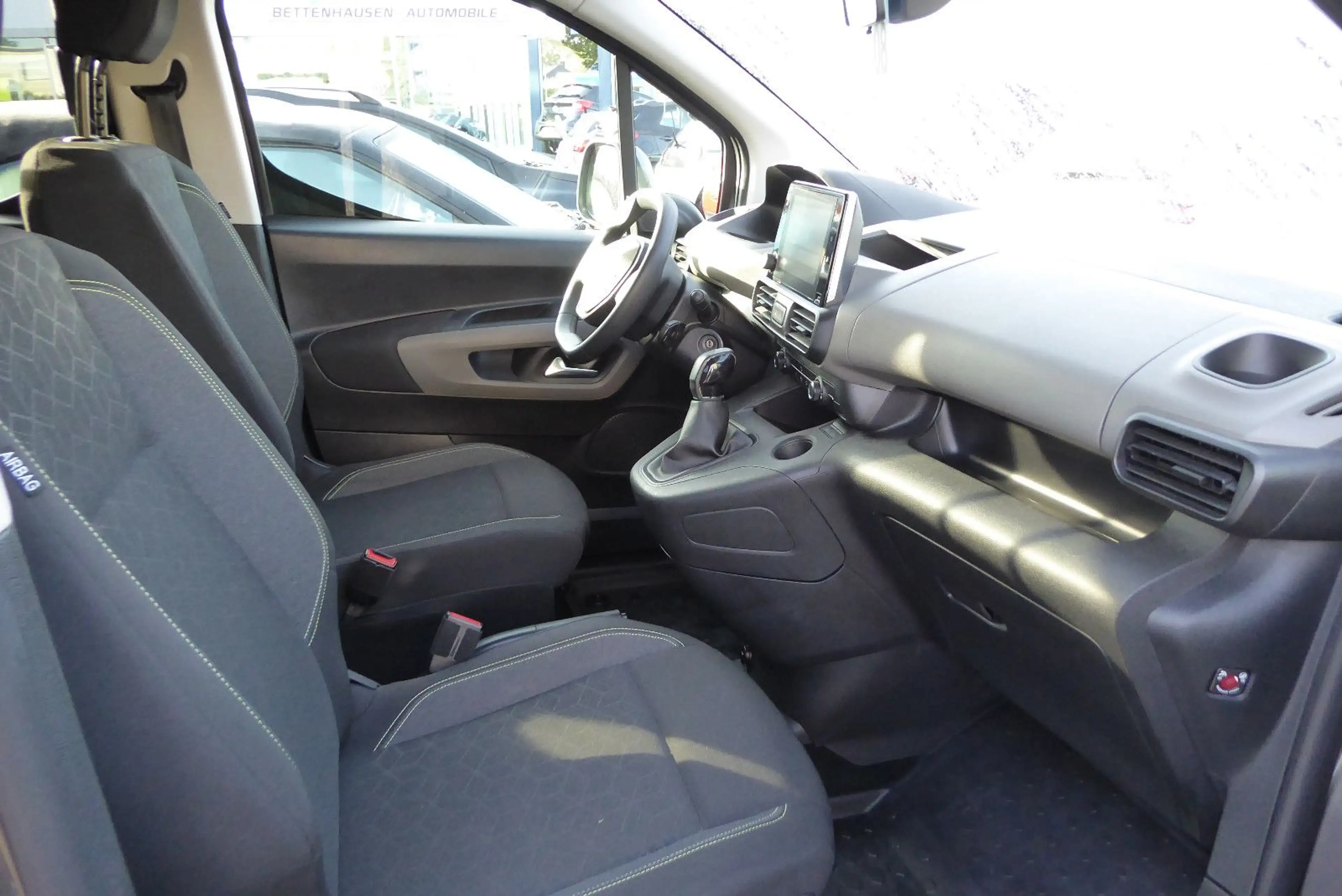 Peugeot Rifter Active L1 Navi AHK 1.Hand — photo 8
