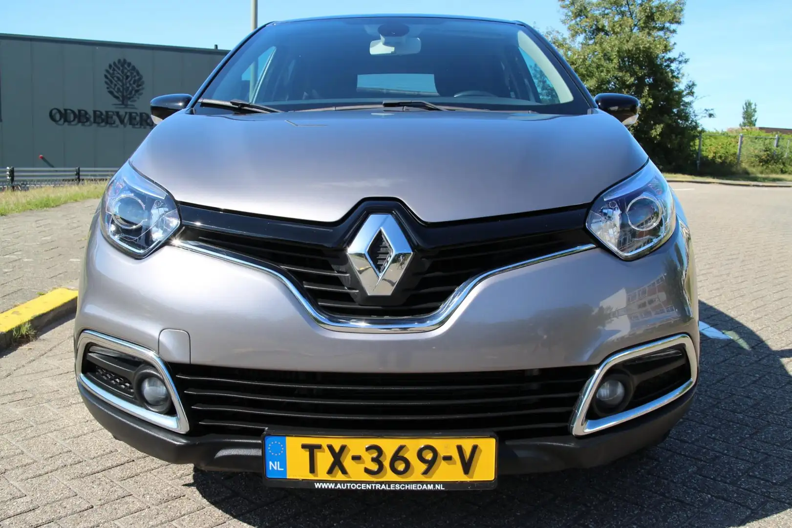 Renault Captur 1.2 TCe Dynamique Grijs - 2