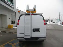 GMC Savana снимка GMC Savana