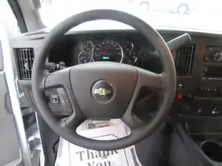 GMC Savana снимка GMC Savana