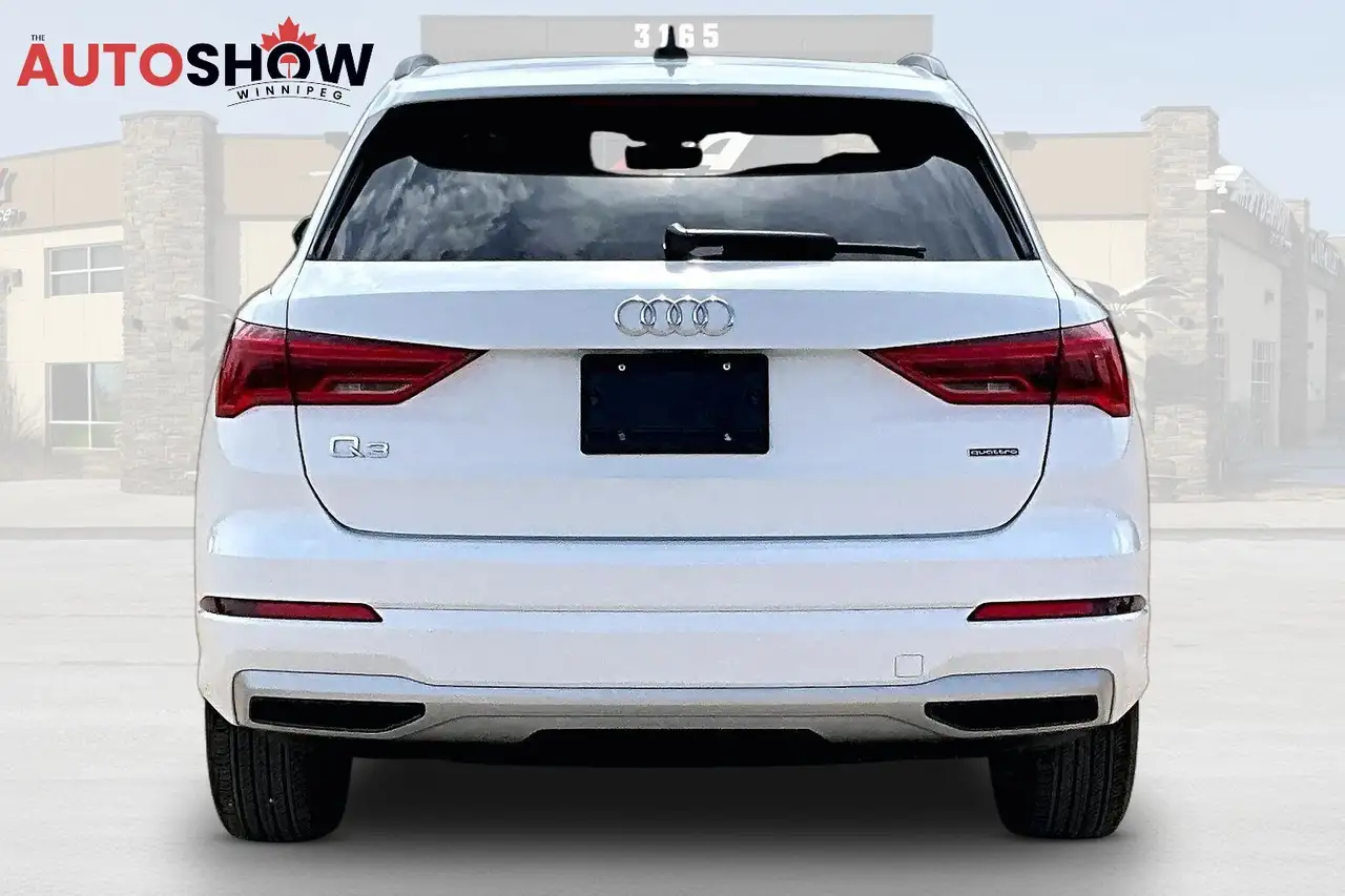 Audi Q3 снимка Audi Q3