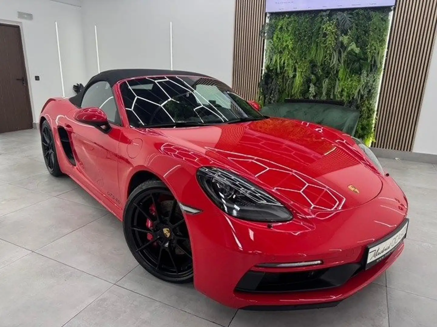 Porsche 918 Boxster GTS 4.0 Rot - 2