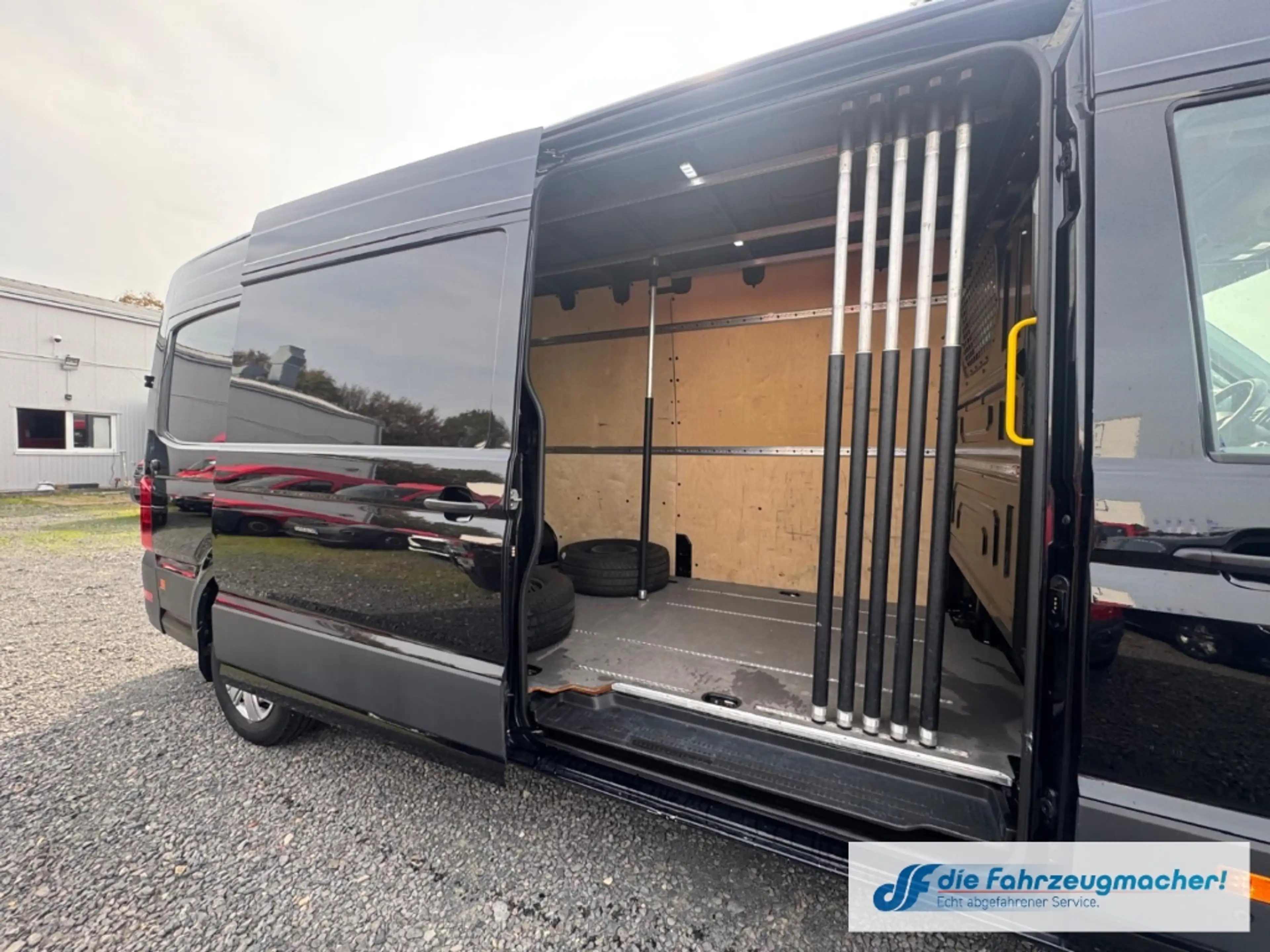 Volkswagen Crafter Kasten 35 lang hoch MAXI Trendline AHK LED 86tkm N — photo 8