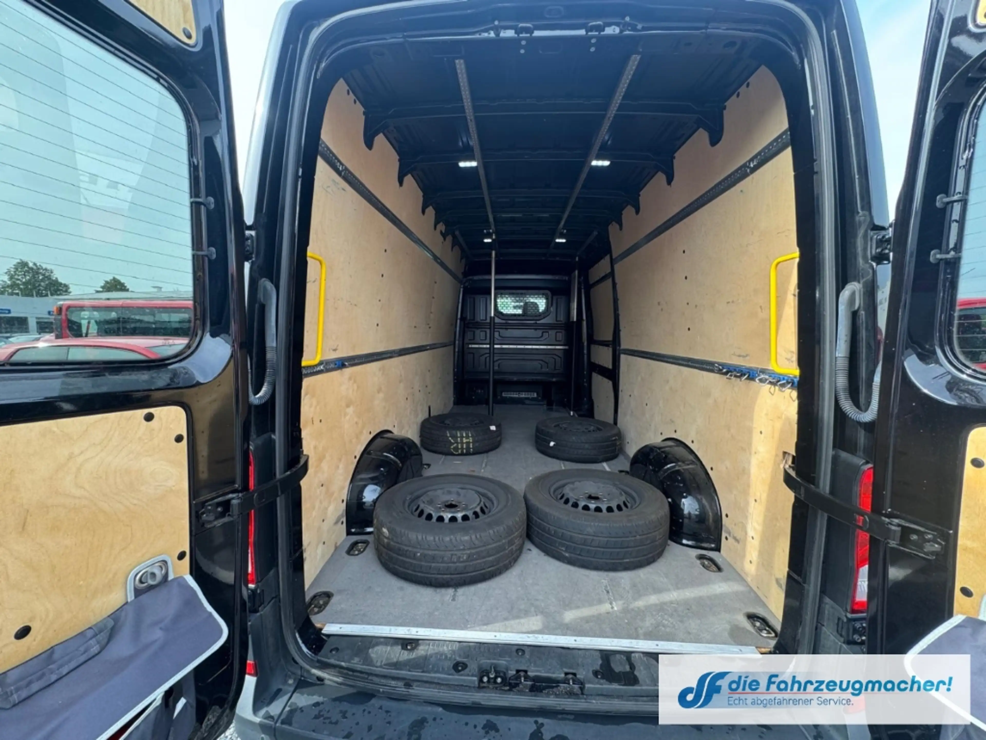 Volkswagen Crafter Kasten 35 lang hoch MAXI Trendline AHK LED 86tkm N — photo 13