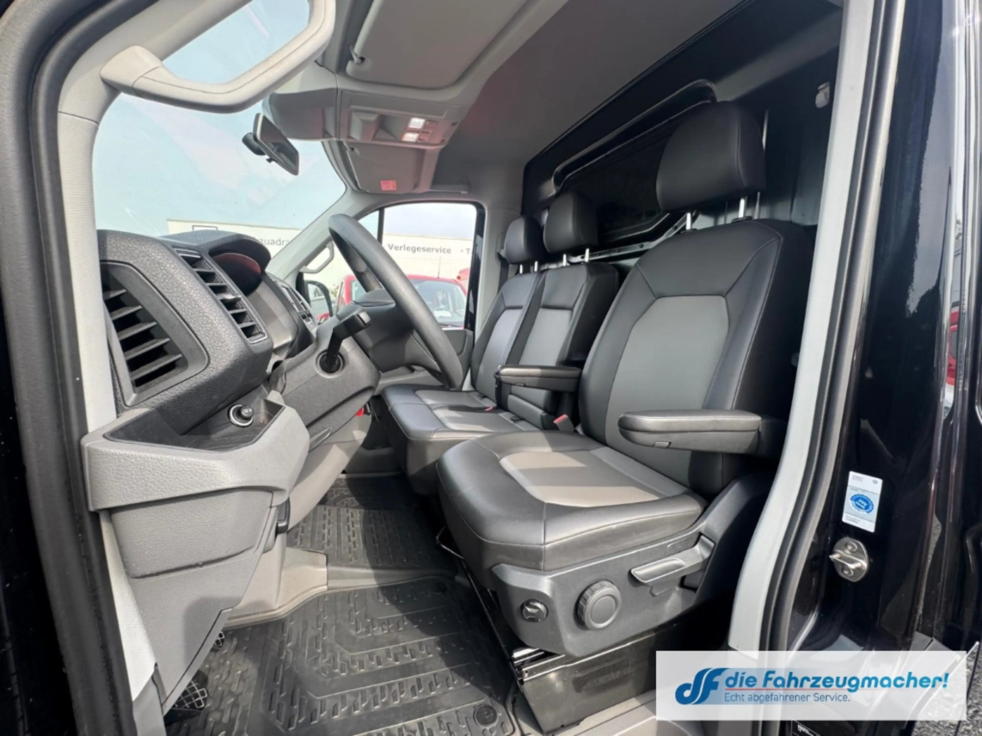 Volkswagen Crafter Kasten 35 lang hoch MAXI Trendline AHK LED 86tkm N — photo 15