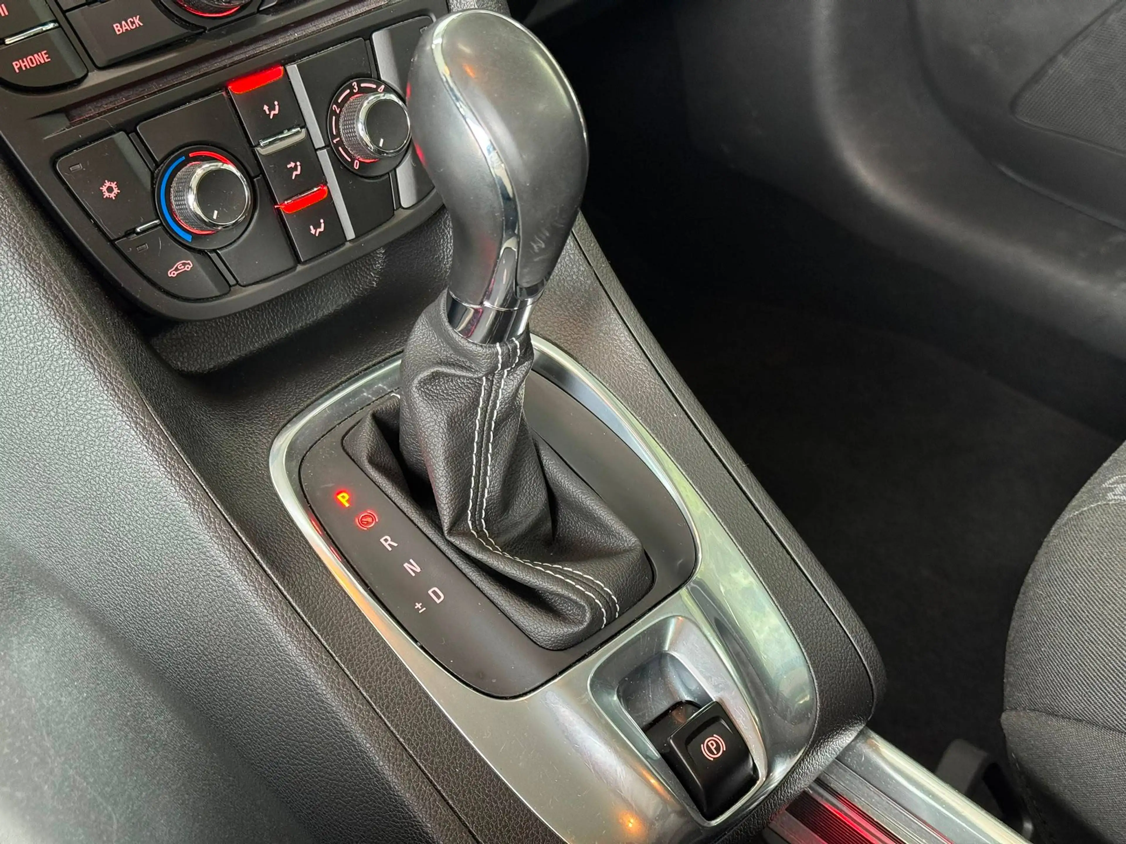 Opel Meriva 🟩1.4 ESSENCE 120CV - AUTOMATIQUE - CAPTEUR - CRUISE — photo 9