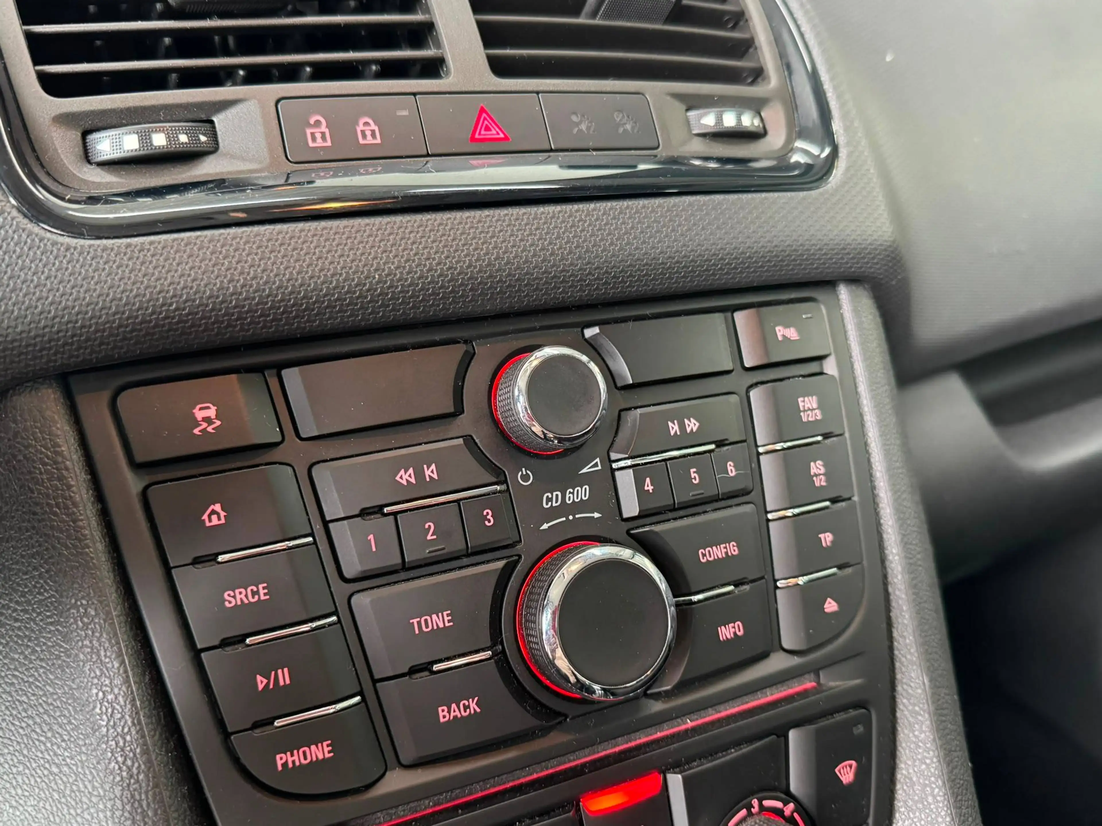 Opel Meriva 🟩1.4 ESSENCE 120CV - AUTOMATIQUE - CAPTEUR - CRUISE — photo 11