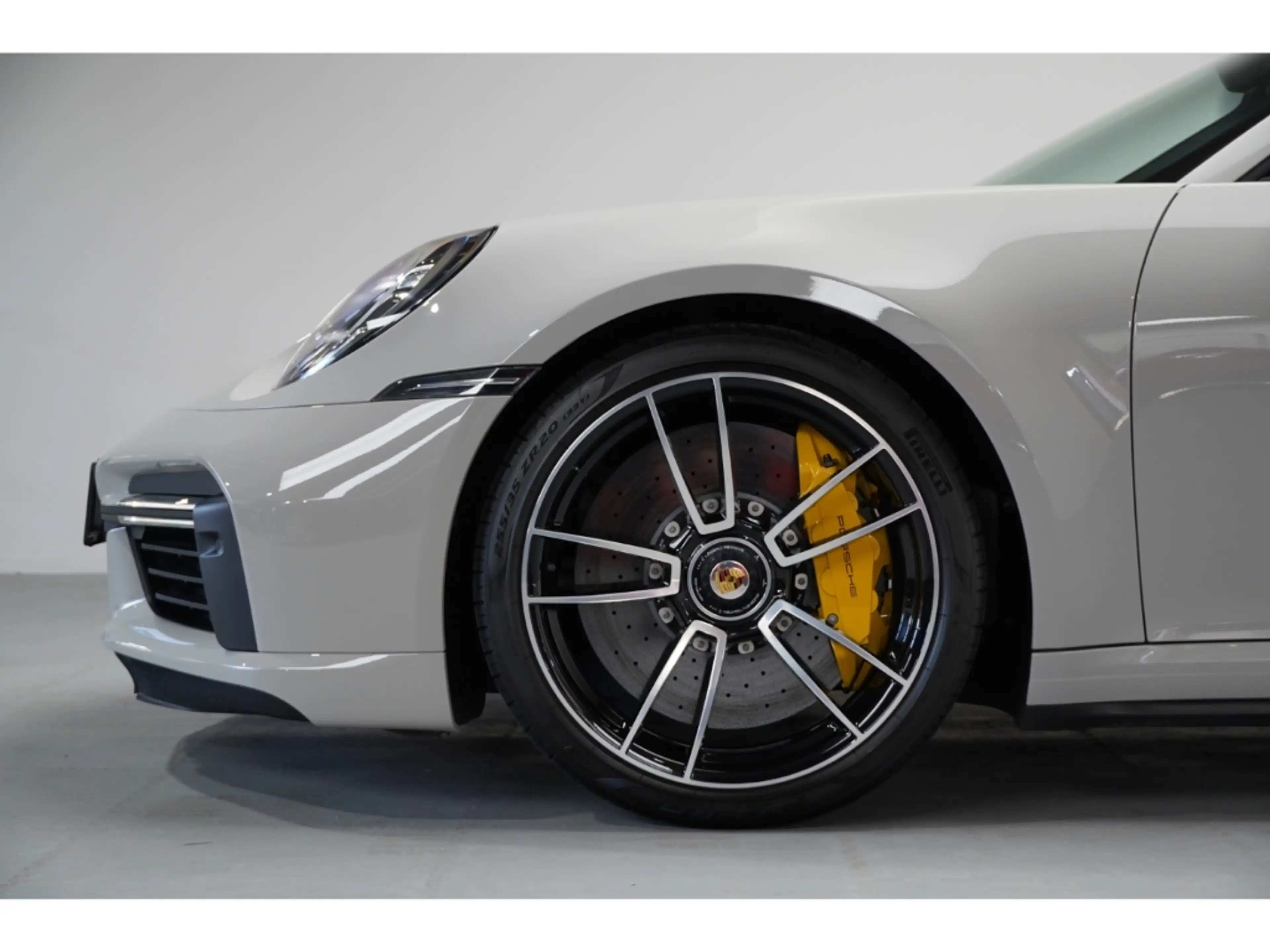 Porsche 911 992 Turbo S Cabriolet Matrix Keramik Approved — photo 10