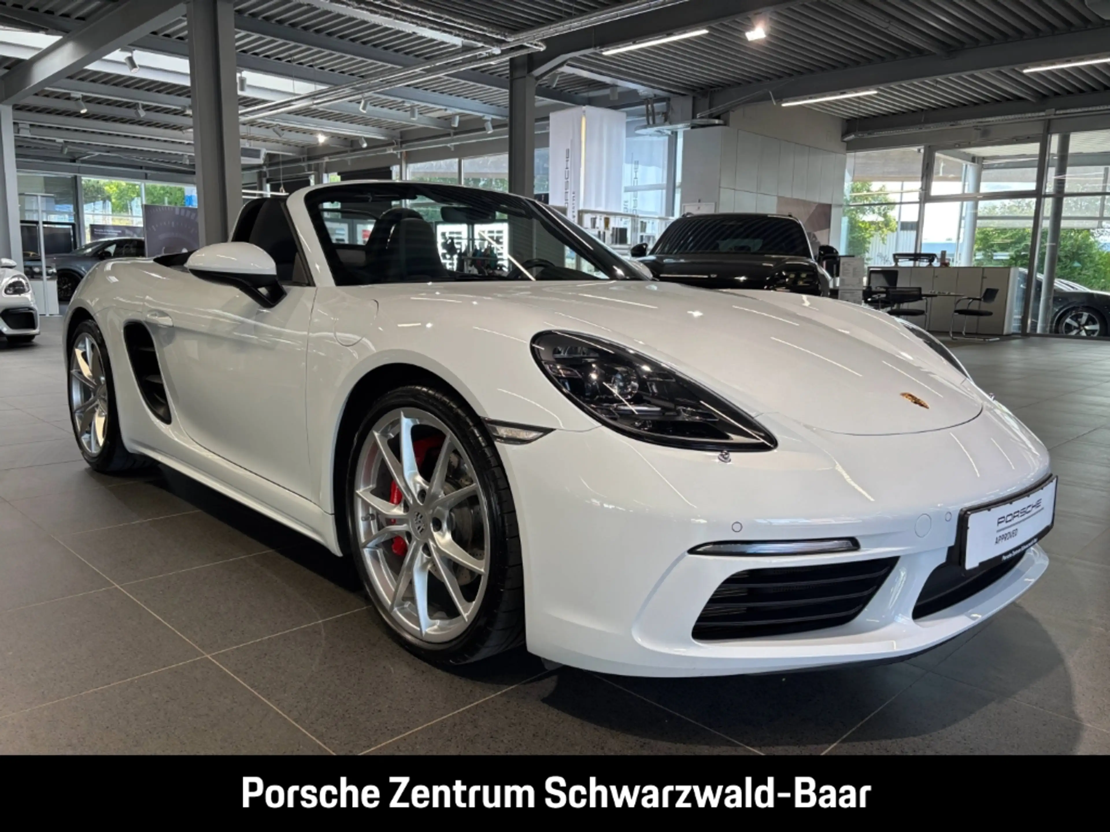Porsche Boxster 718 S — photo 9