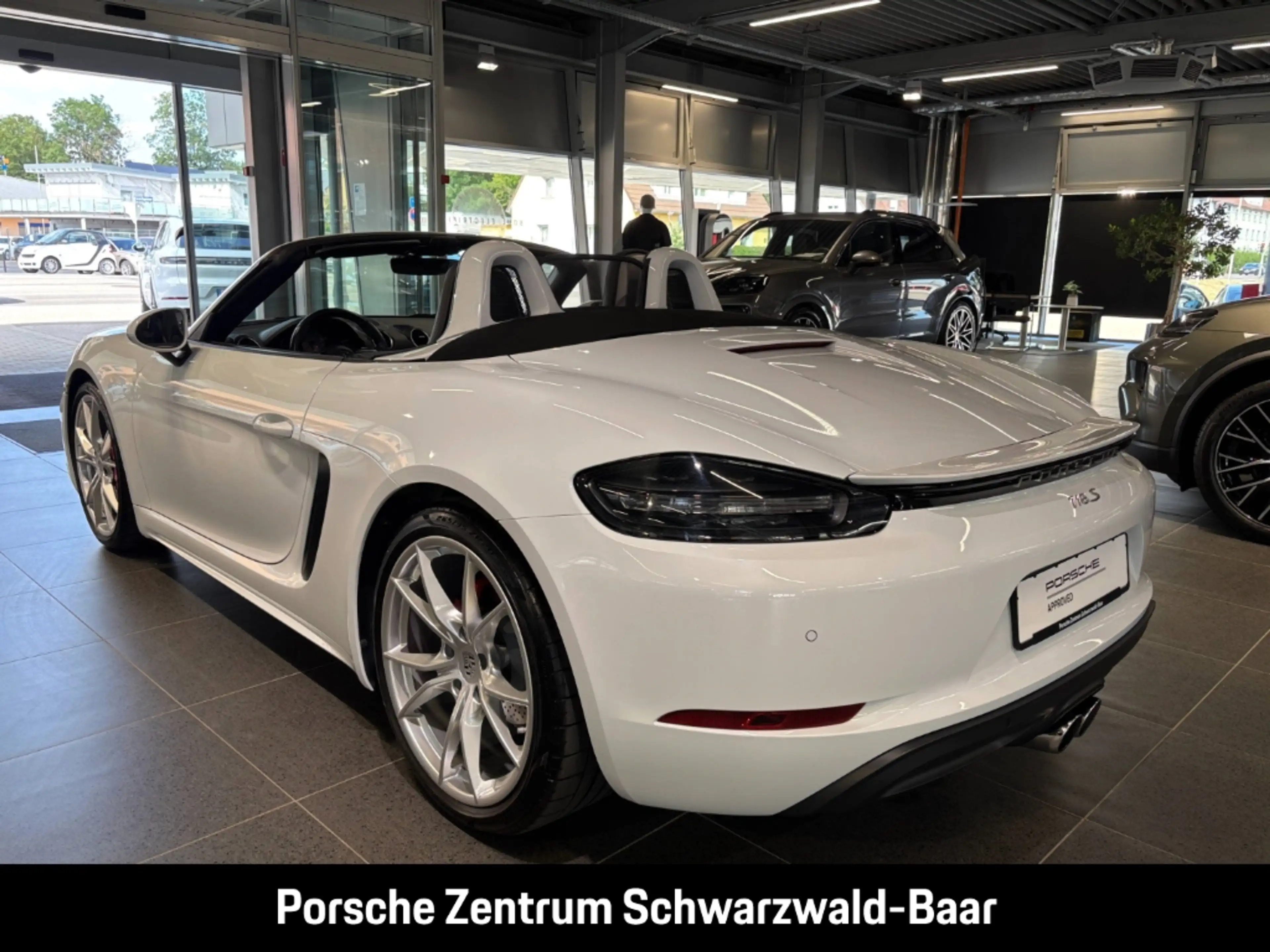 Porsche Boxster 718 S — photo 3