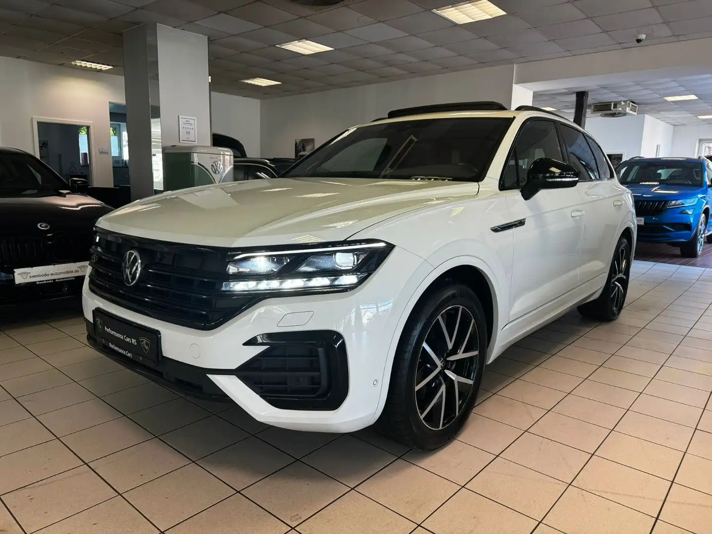 Volkswagen Touareg R-Line 4Motion Pano/Luft/AHK/Matrix/STHZ Blanc - 1