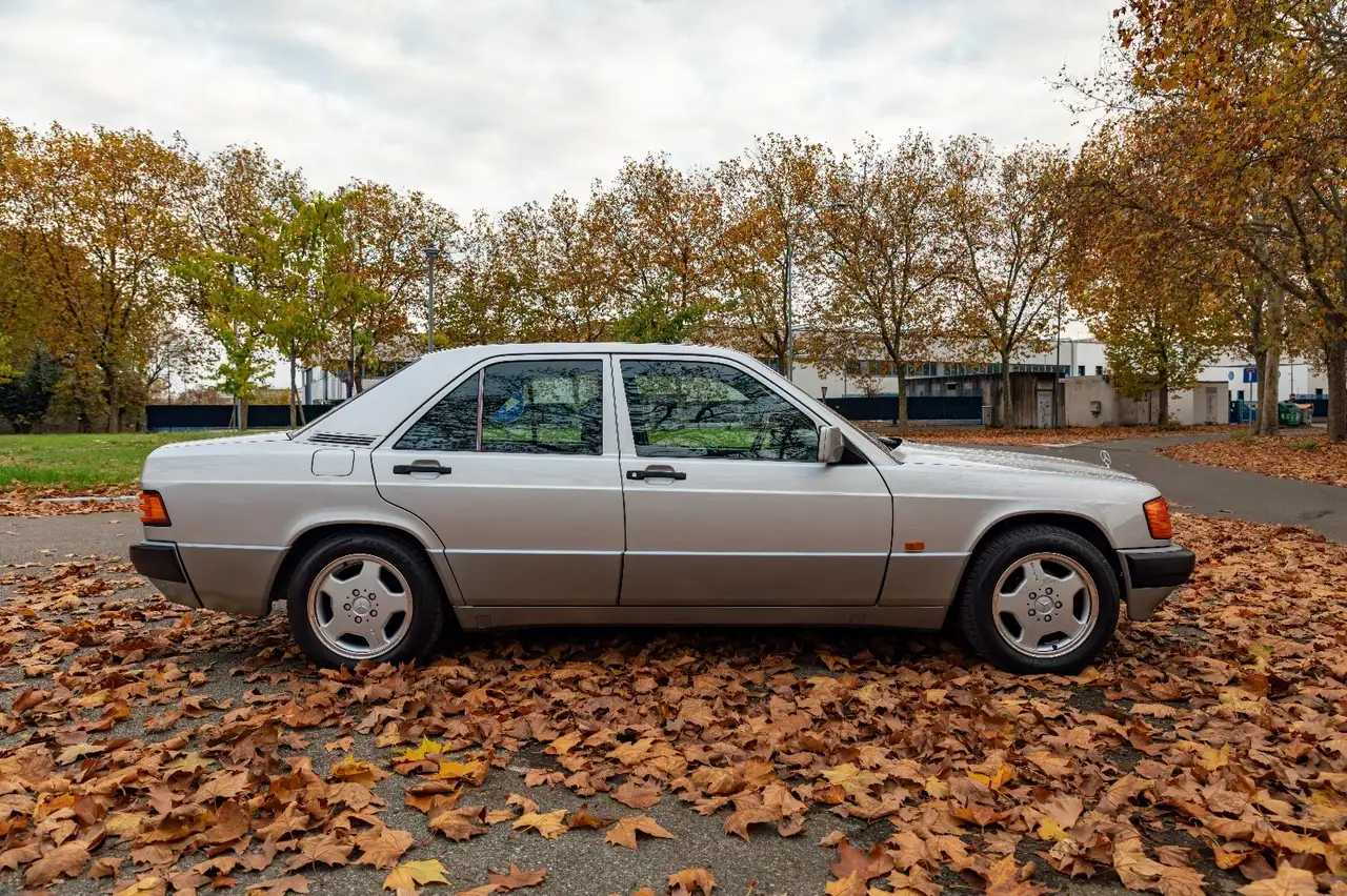 Mercedes-Benz 190 2.0 E 118cv, foto 5