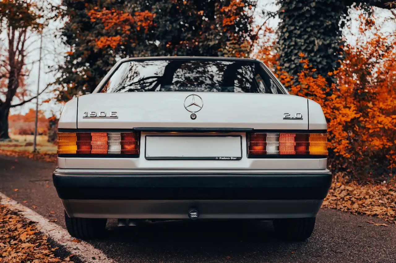 Mercedes-Benz 190 2.0 E 118cv, foto 2