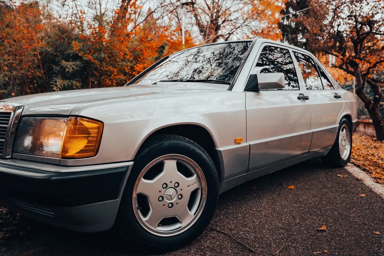 Mercedes-Benz 190 2.0 E 118cv, foto 3