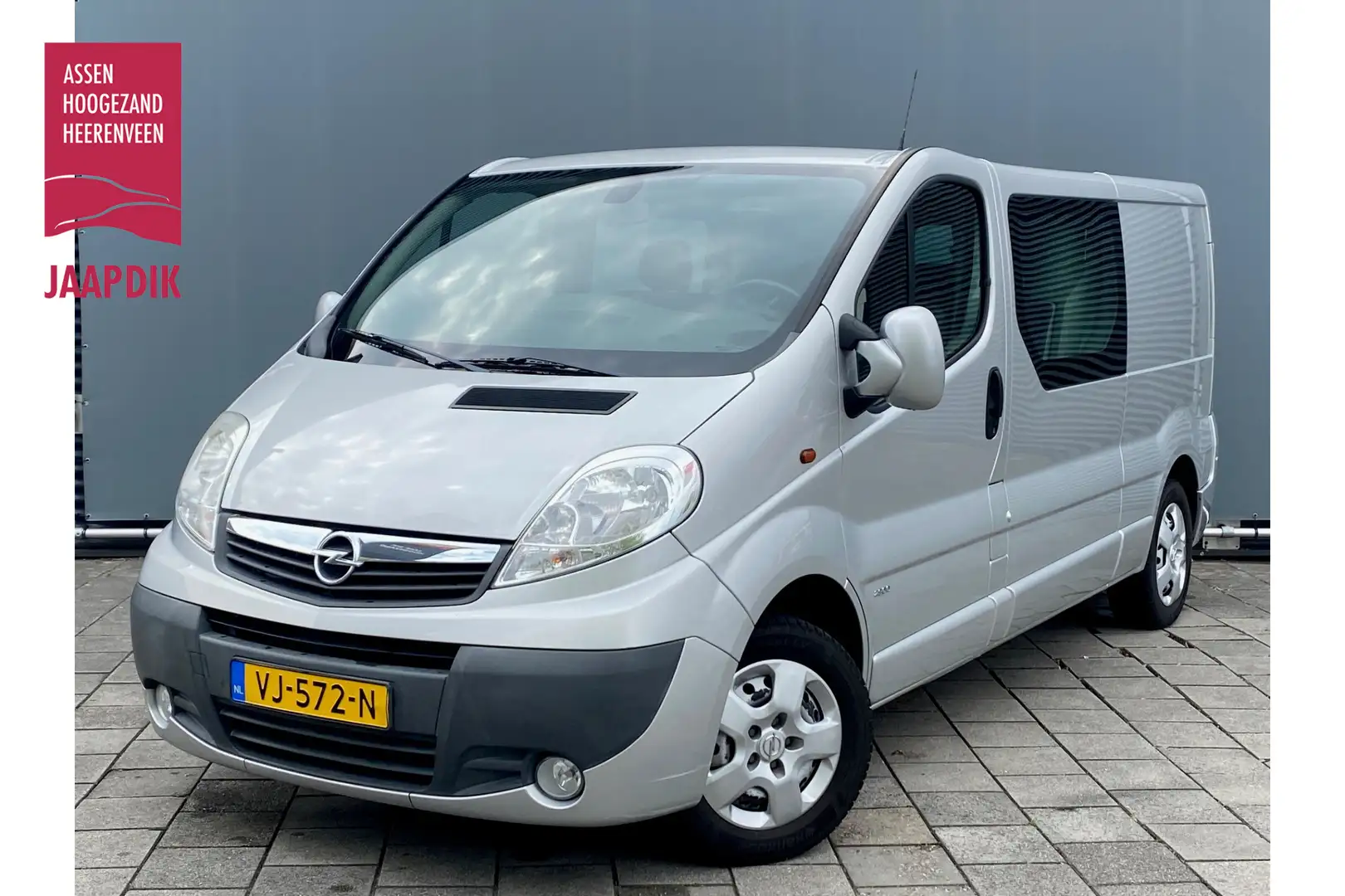 Opel Vivaro BWJ 2014 | 2.0 CDTI 115PK L2H1 DC NWE APK | TREKHA Silber - 1