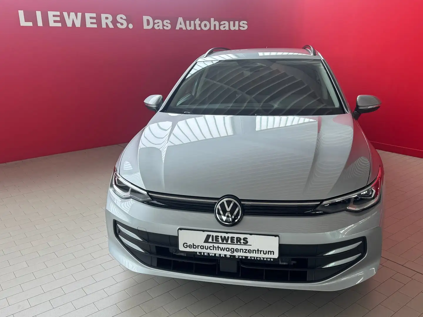 Volkswagen Golf Variant Business mHeV DSG Silber - 2