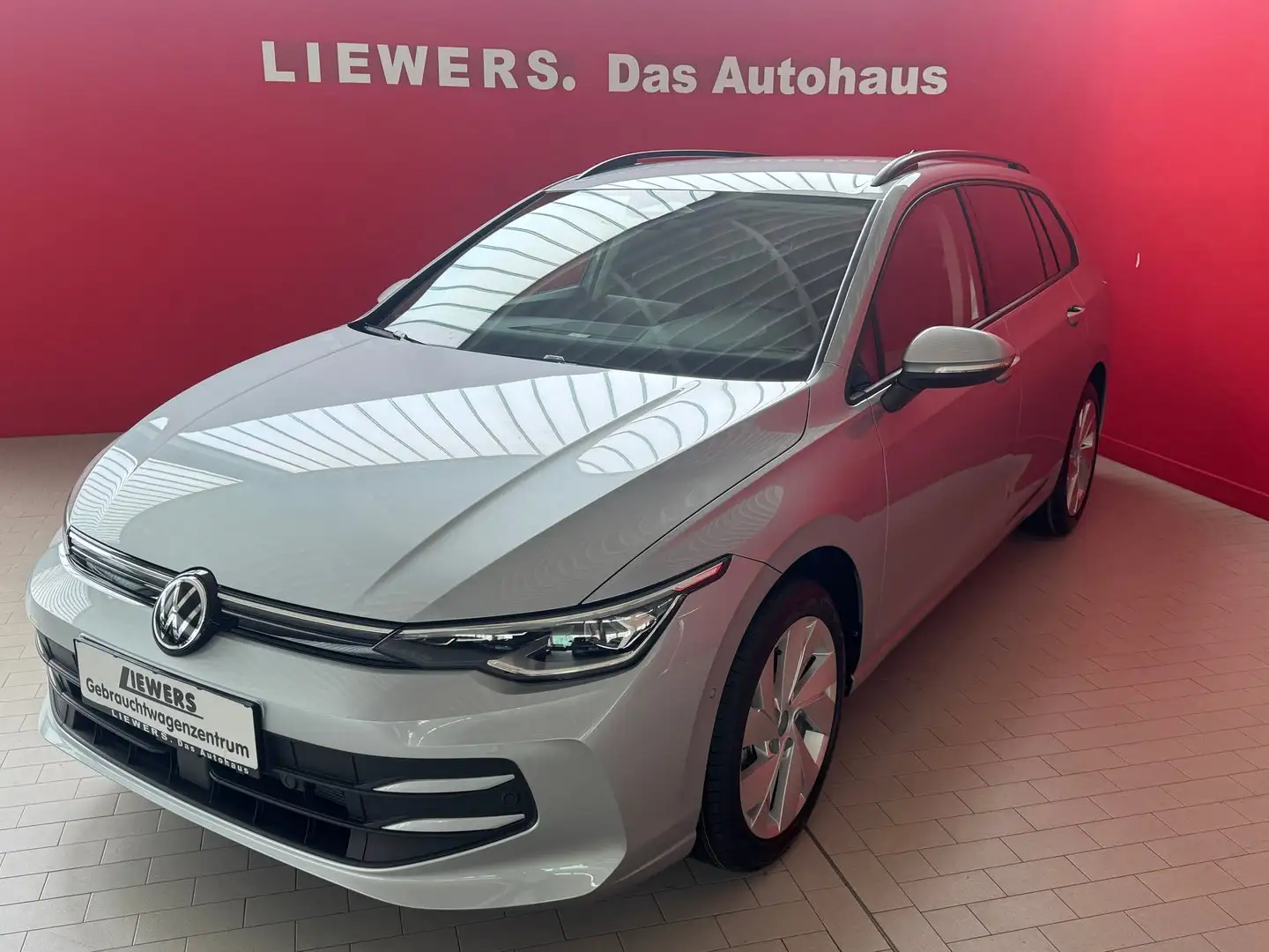 Volkswagen Golf Variant Business mHeV DSG Silber - 1