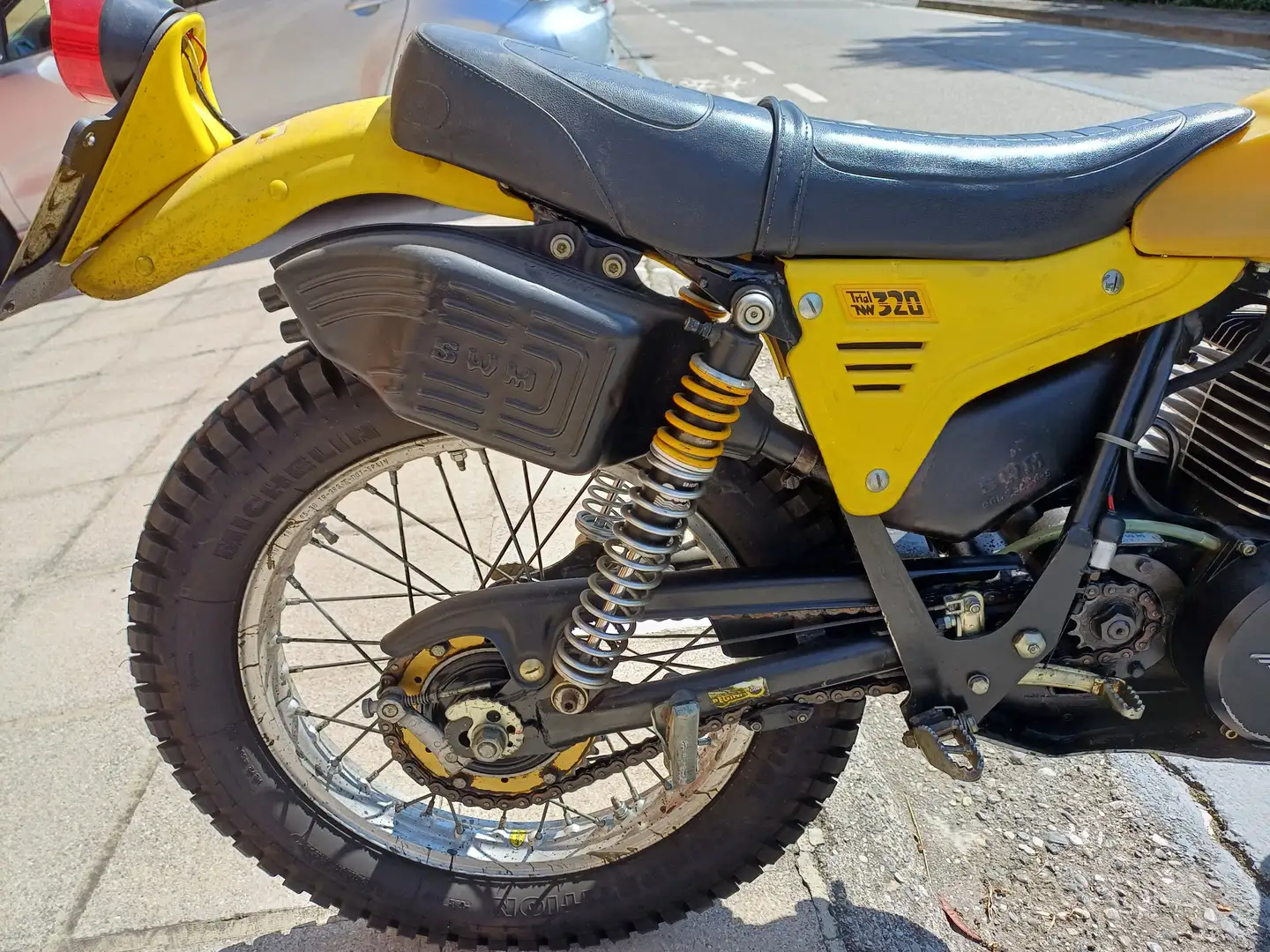 SWM Guanaco 320 TL-NW Amarillo - 2