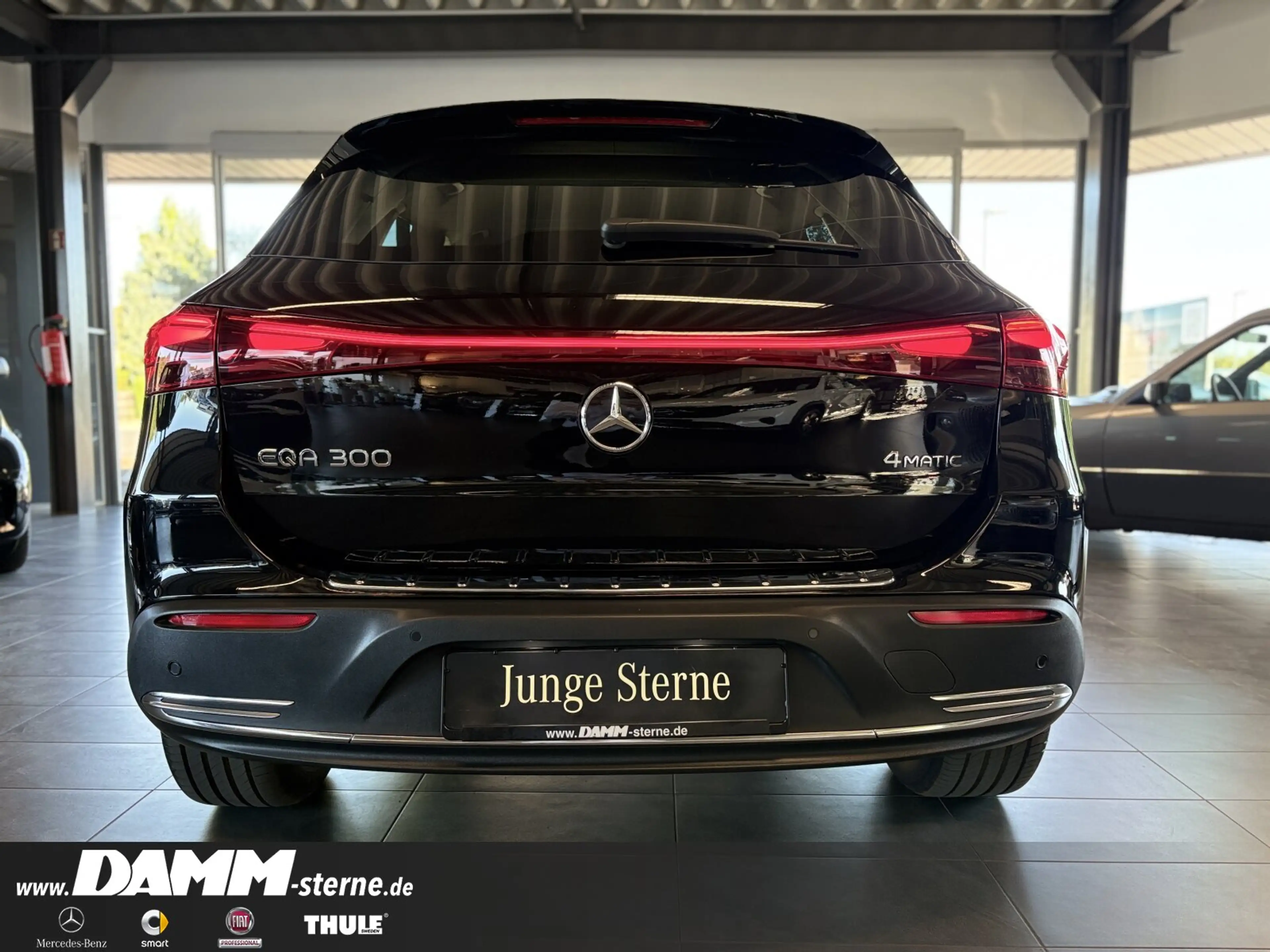 Mercedes-Benz EQA 300 EQA 300 4M Progressive Adv/WD Glas/60M GA+Flex LED — photo 8