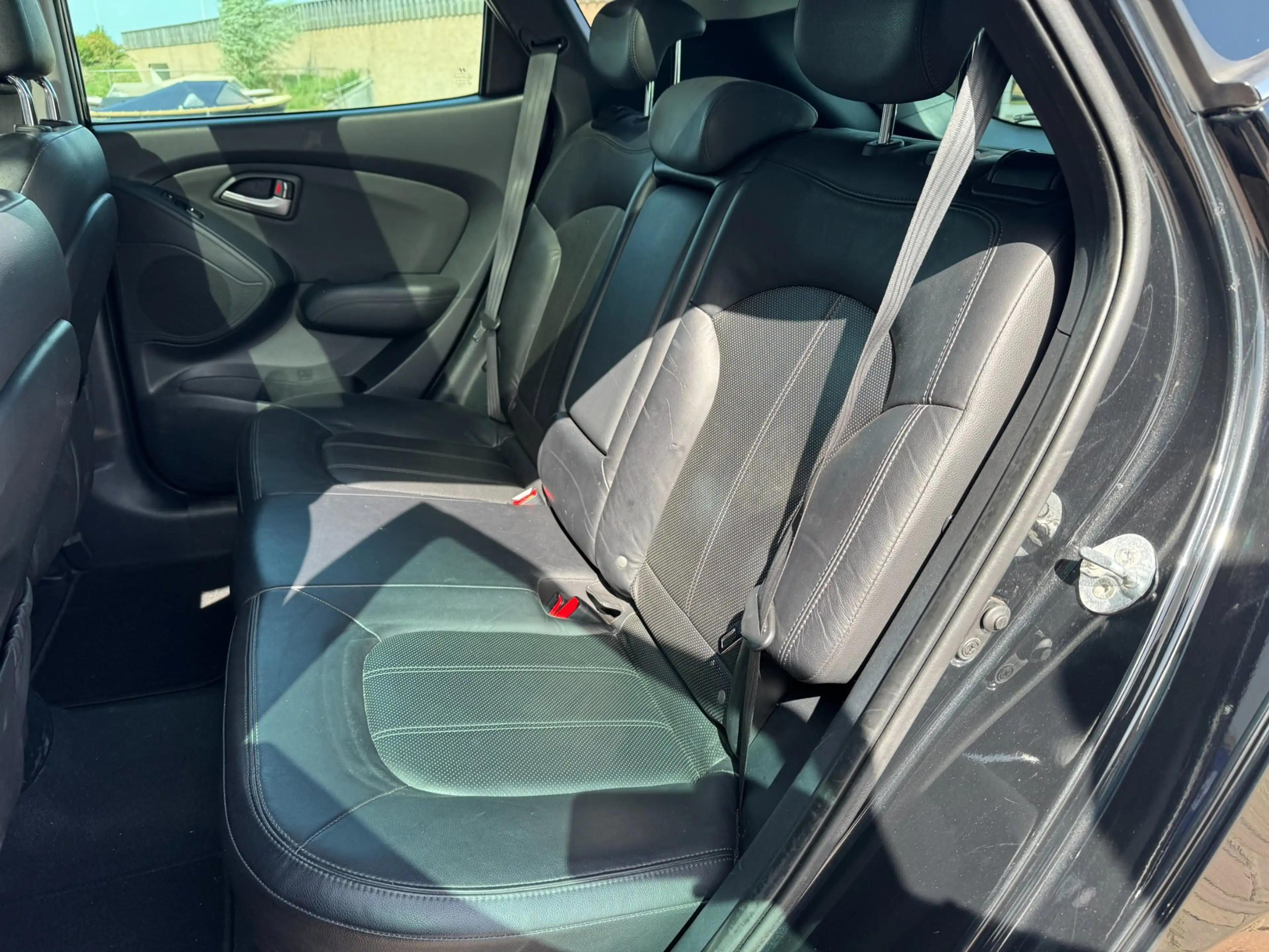 Hyundai iX35 2.0i i-Catcher **PANODAK + CAMERA + THAAK + KEYLES — photo 12